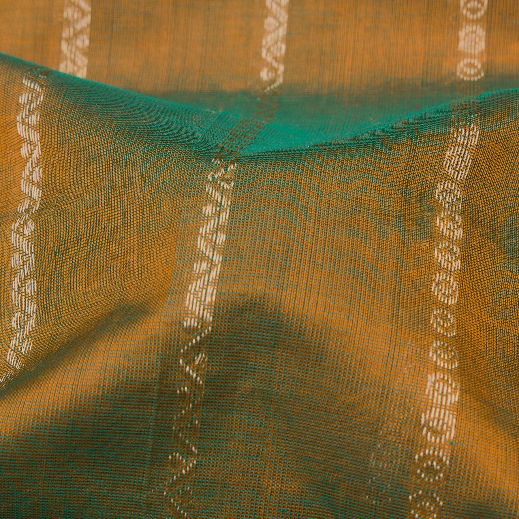 Kanakavalli Silk/Cotton Sari 25-613-HS005-00615 - Fabric View