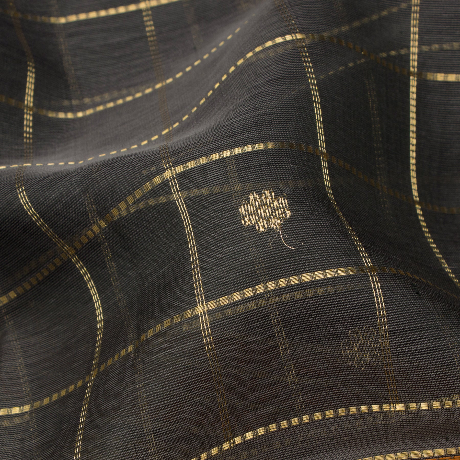 Kanakavalli Silk/Cotton Sari 25-613-HS005-00651 - Fabric View