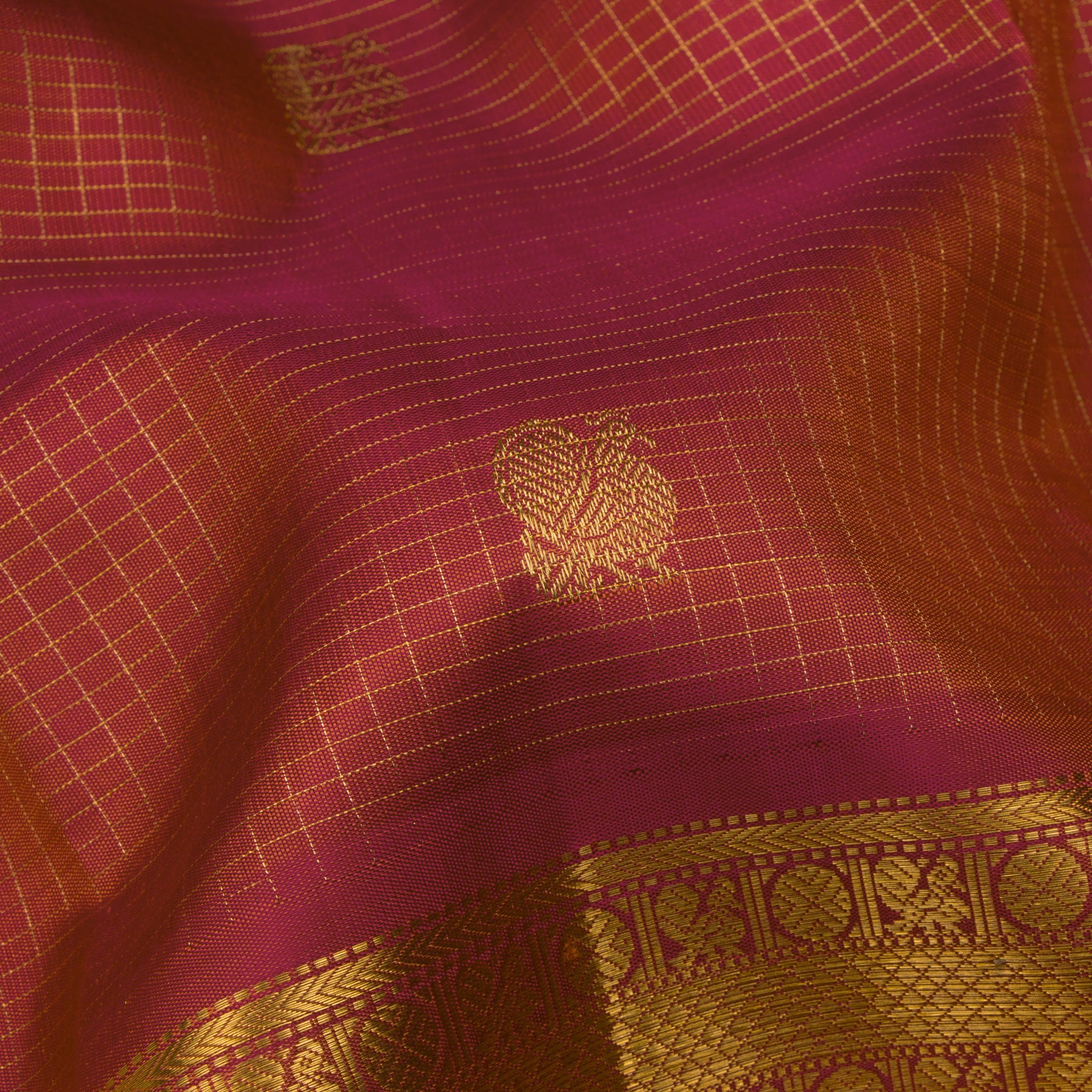 Kanakavalli Kanjivaram Silk Sari 25-615-HS001-00505 - Fabric View