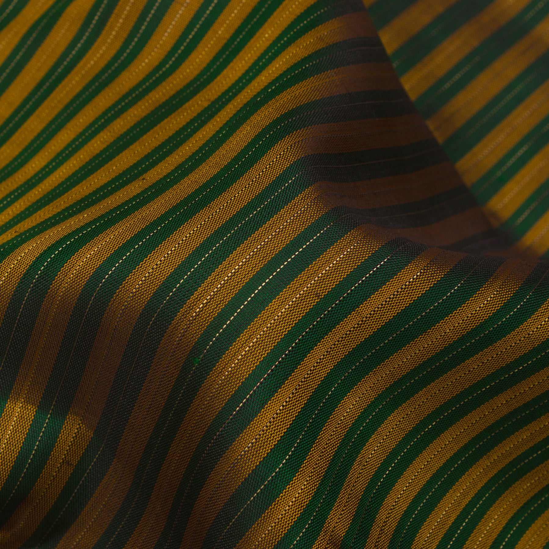 Kanakavalli Kanjivaram Silk Sari 25-615-HS001-00515 - Fabric View
