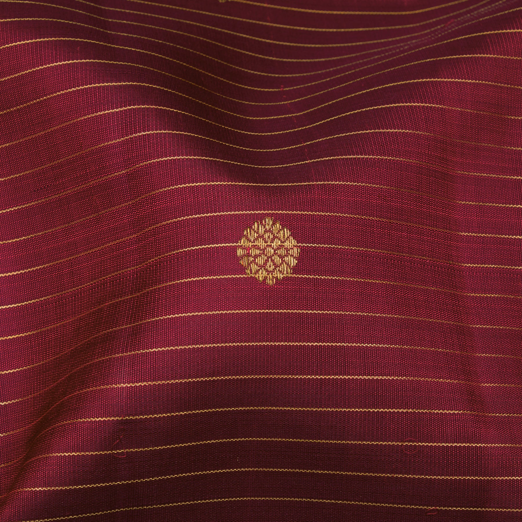 Kanakavalli Kanjivaram Silk Sari 25-615-HS001-01941 - Fabric View