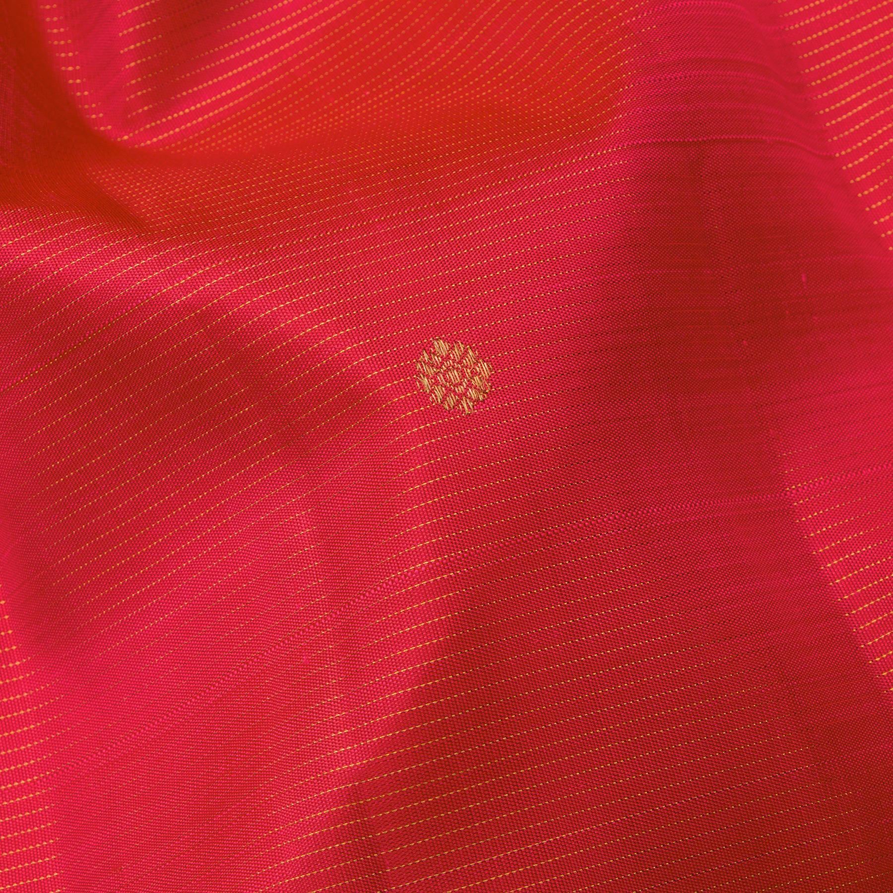 Kanakavalli Kanjivaram Silk Sari 25-615-HS001-02648 - Fabric View