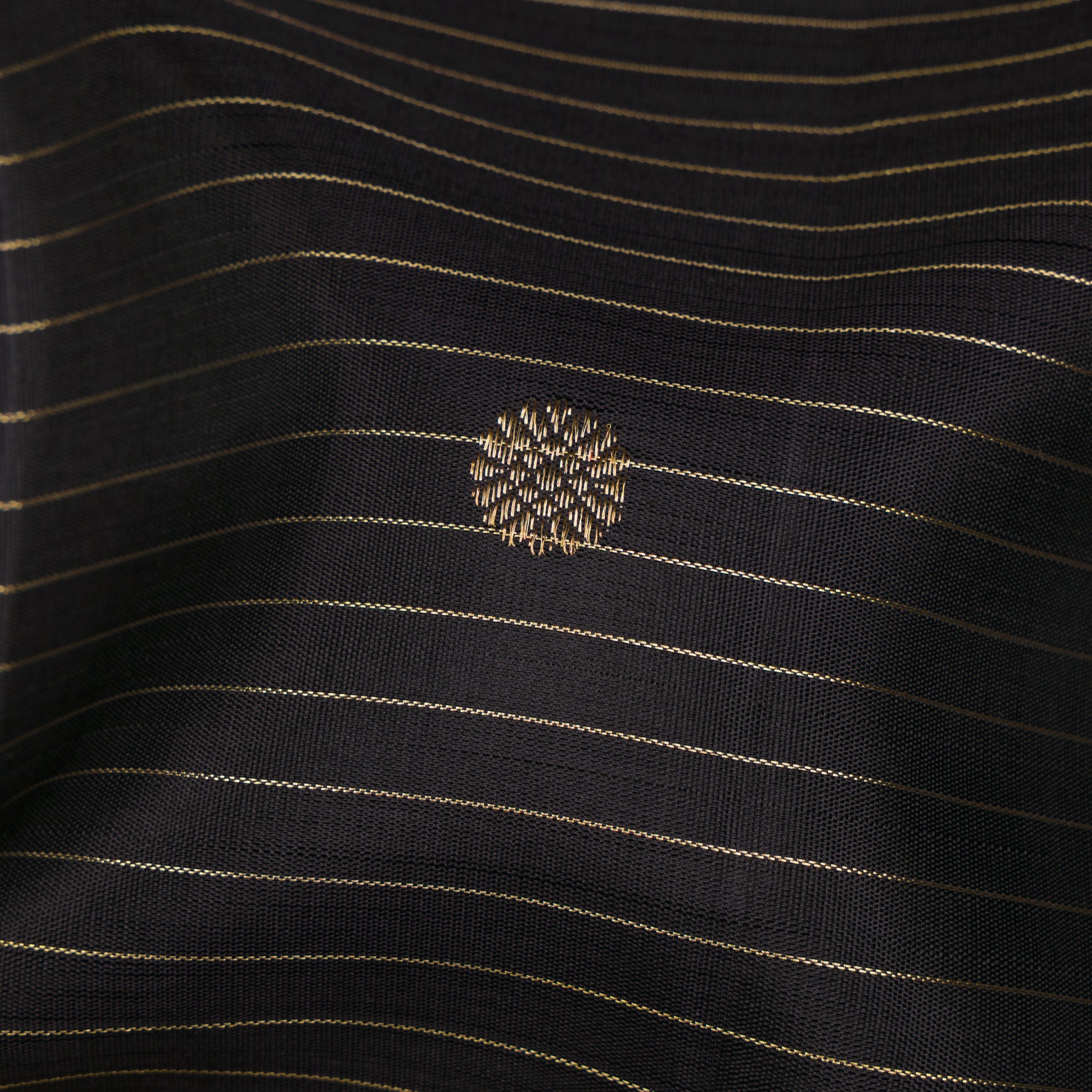 Kanakavalli Kanjivaram Silk Sari 25-615-HS001-02701 - Fabric View