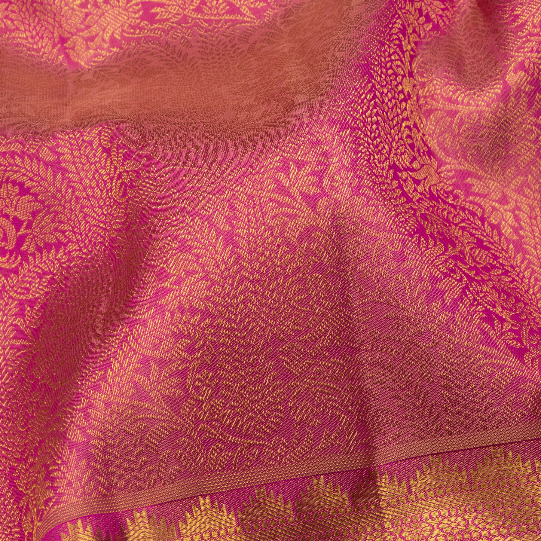 Kanakavalli Kanjivaram Silk Sari 25-615-HS001-03696 - Fabric View