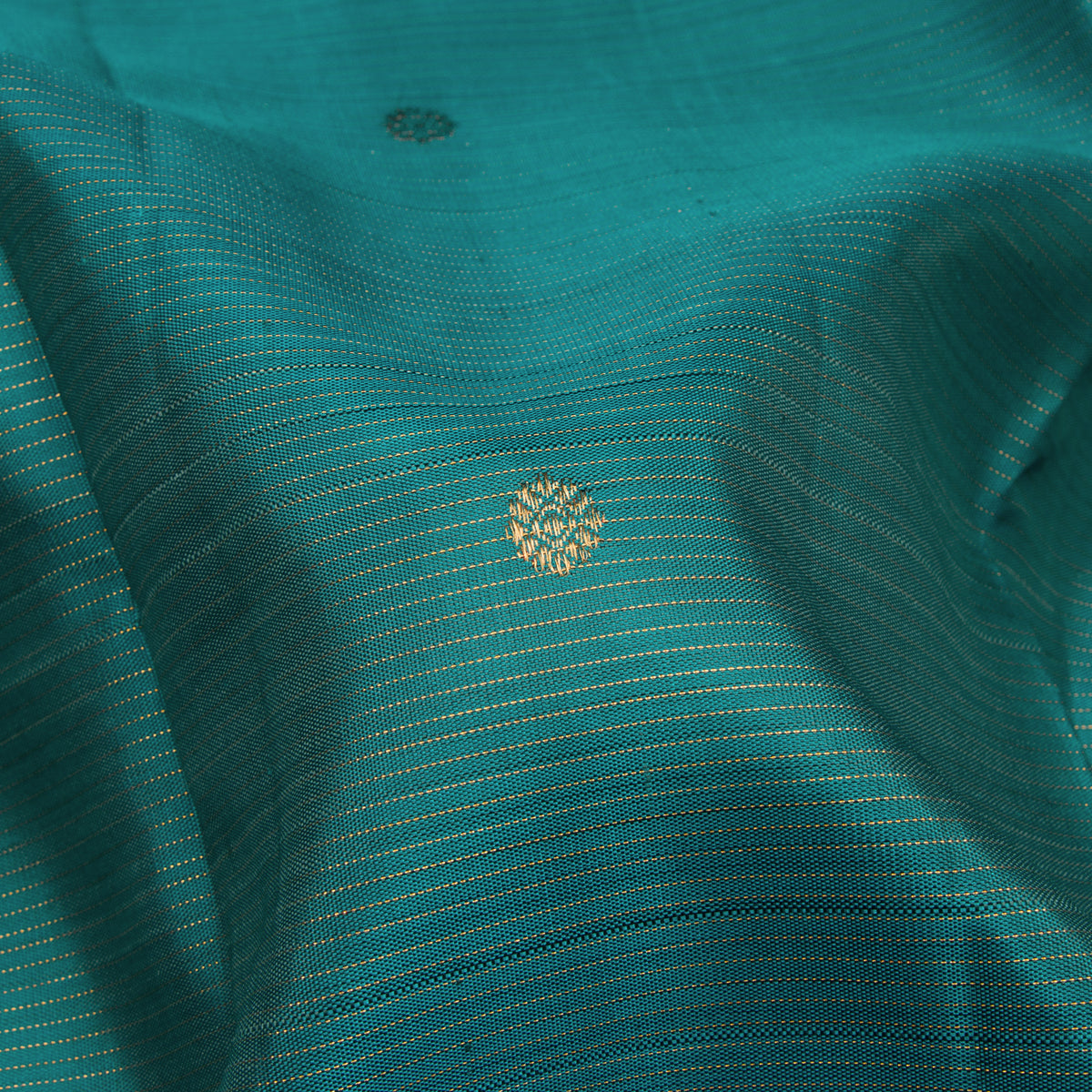 Kanakavalli Kanjivaram Silk Sari 25-615-HS001-05152 - Fabric View