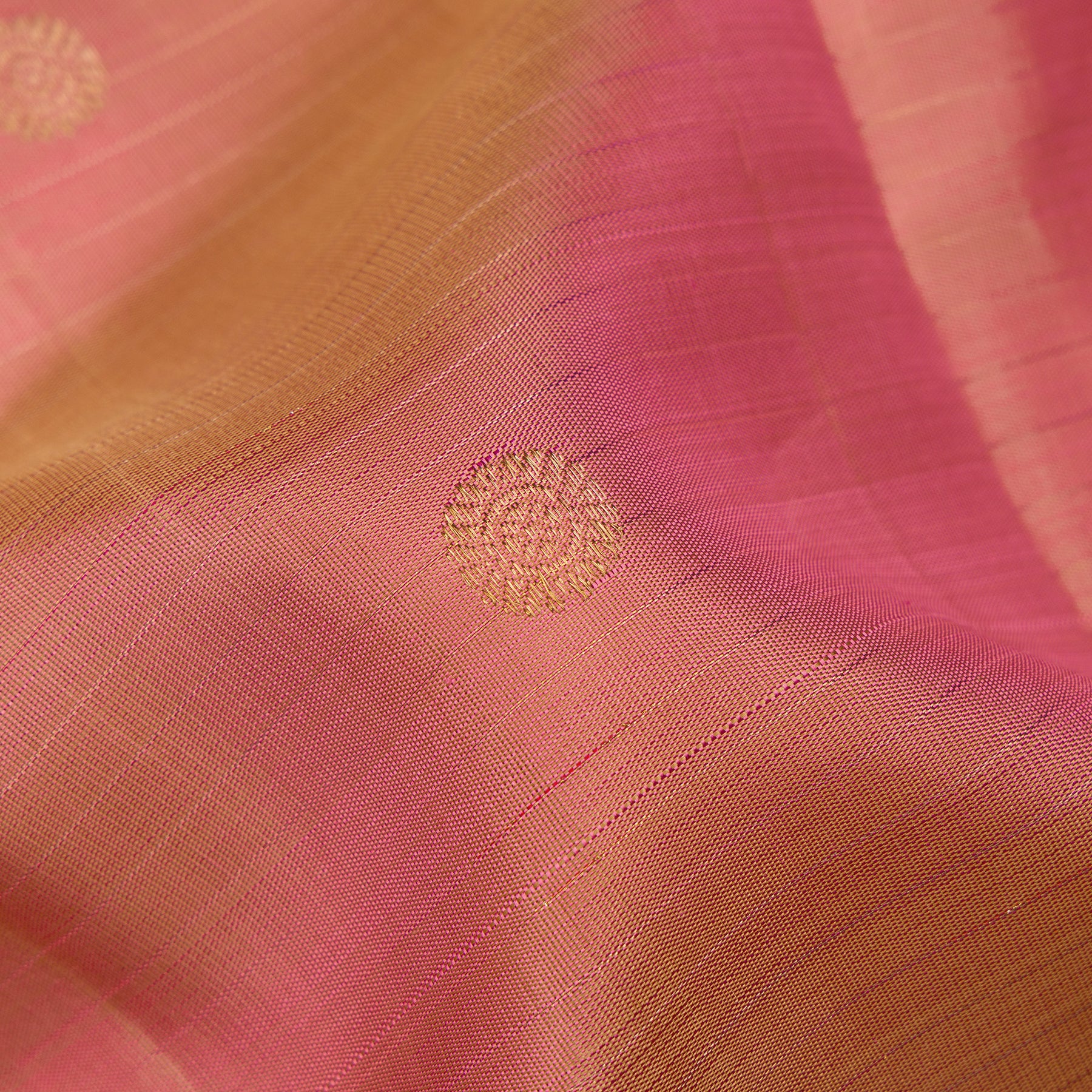 Kanakavalli Kanjivaram Silk Sari 25-615-HS001-05188 - Fabric View