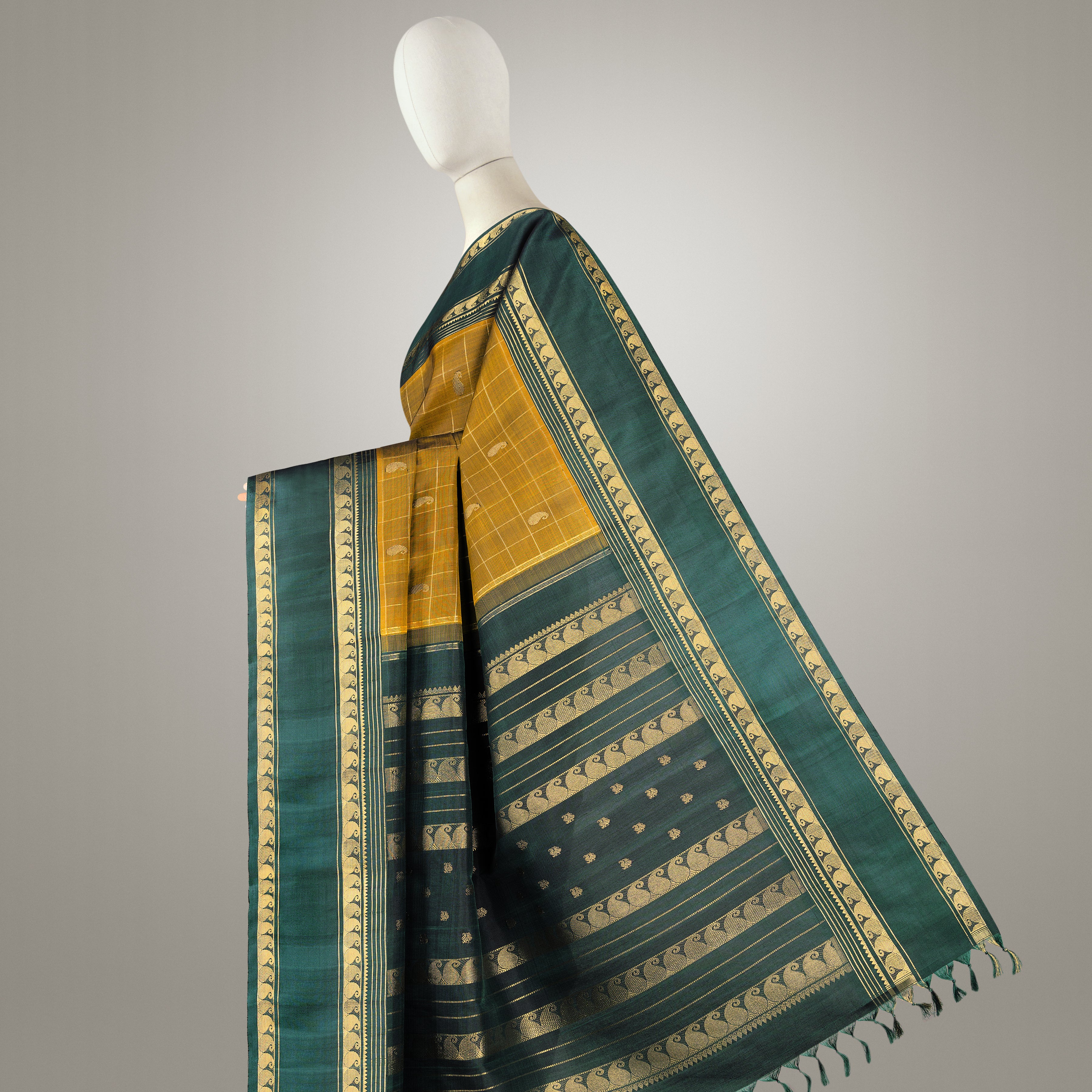 Kanakavalli Kanjivaram Silk Sari 25-615-HS001-05706 - Product Shot 1