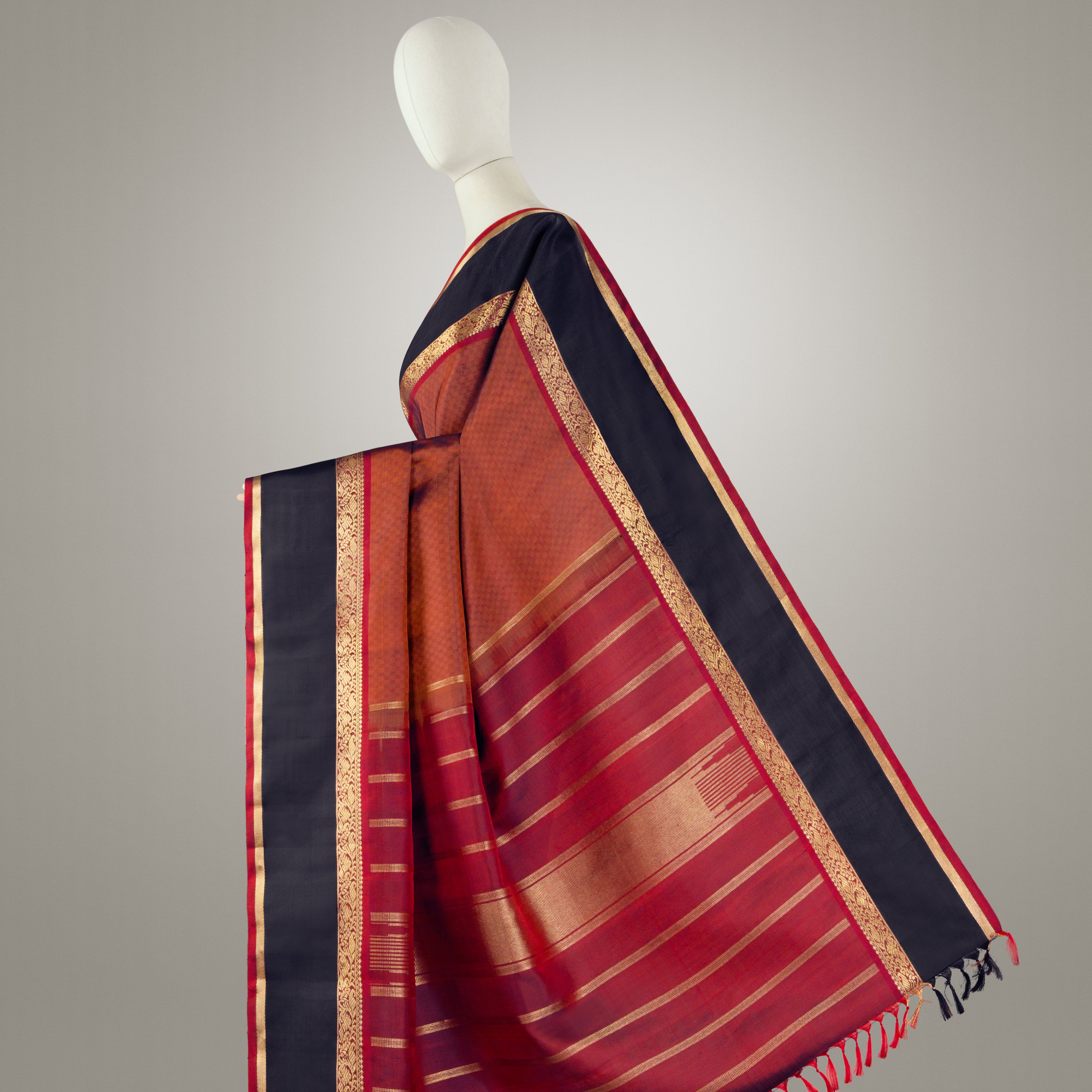Kanakavalli Kanjivaram Silk Sari 25-615-HS001-06844 - Drape View 1