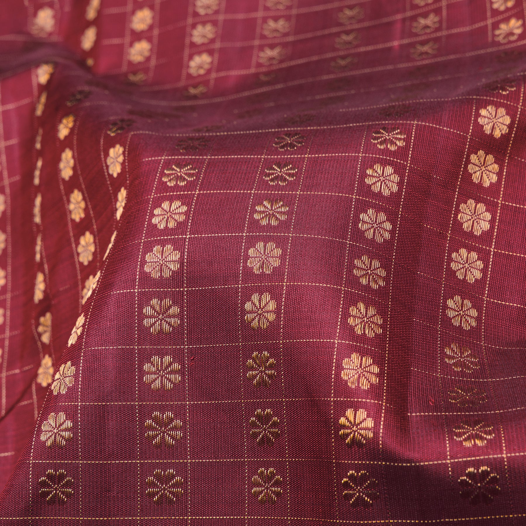 Kanakavalli Kanjivaram Silk Sari 25-615-HS001-07743 - Fabric View
