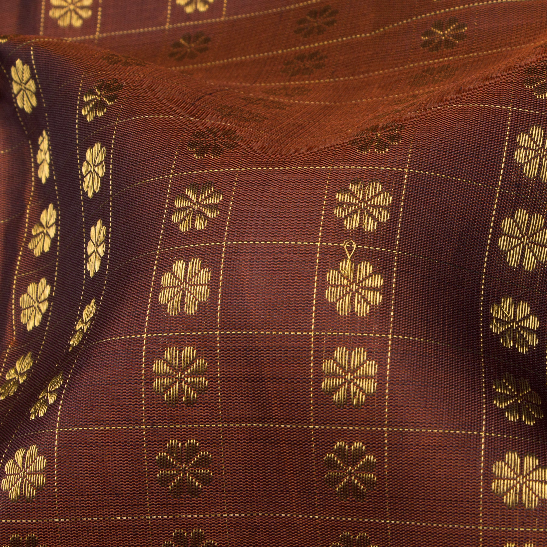 Kanakavalli Kanjivaram Silk Sari 25-615-HS001-07746 - Fabric View