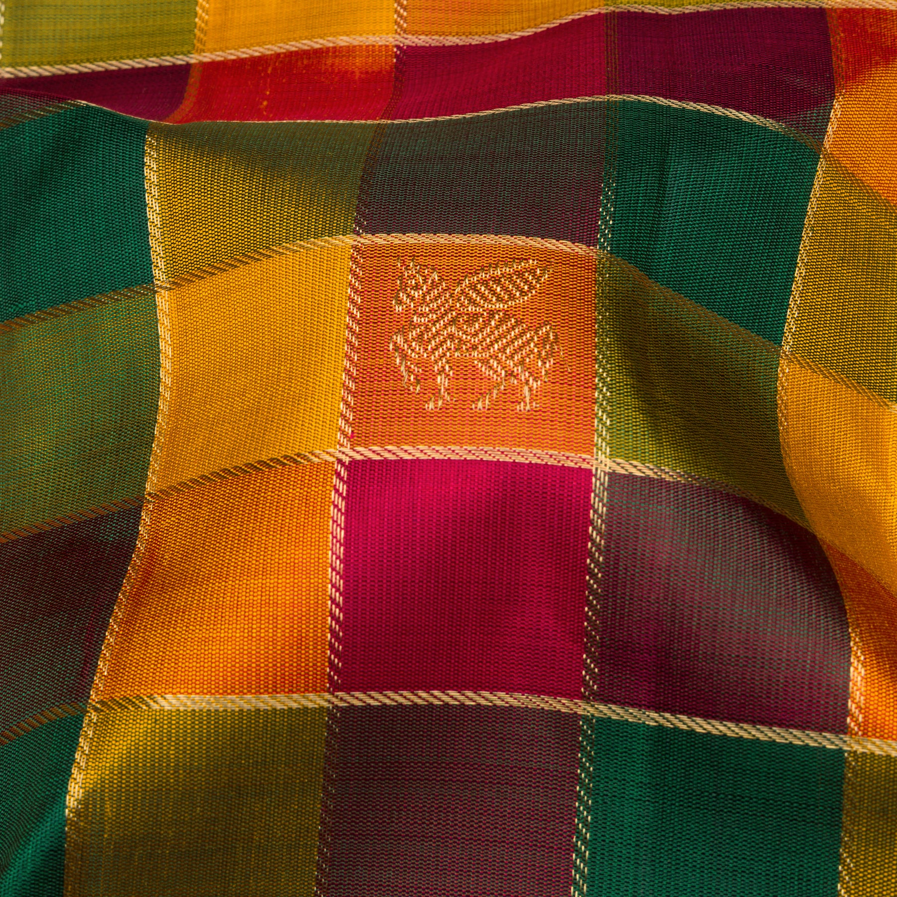 Kanakavalli Kanjivaram Silk Sari 25-615-HS001-08551 - Fabric View