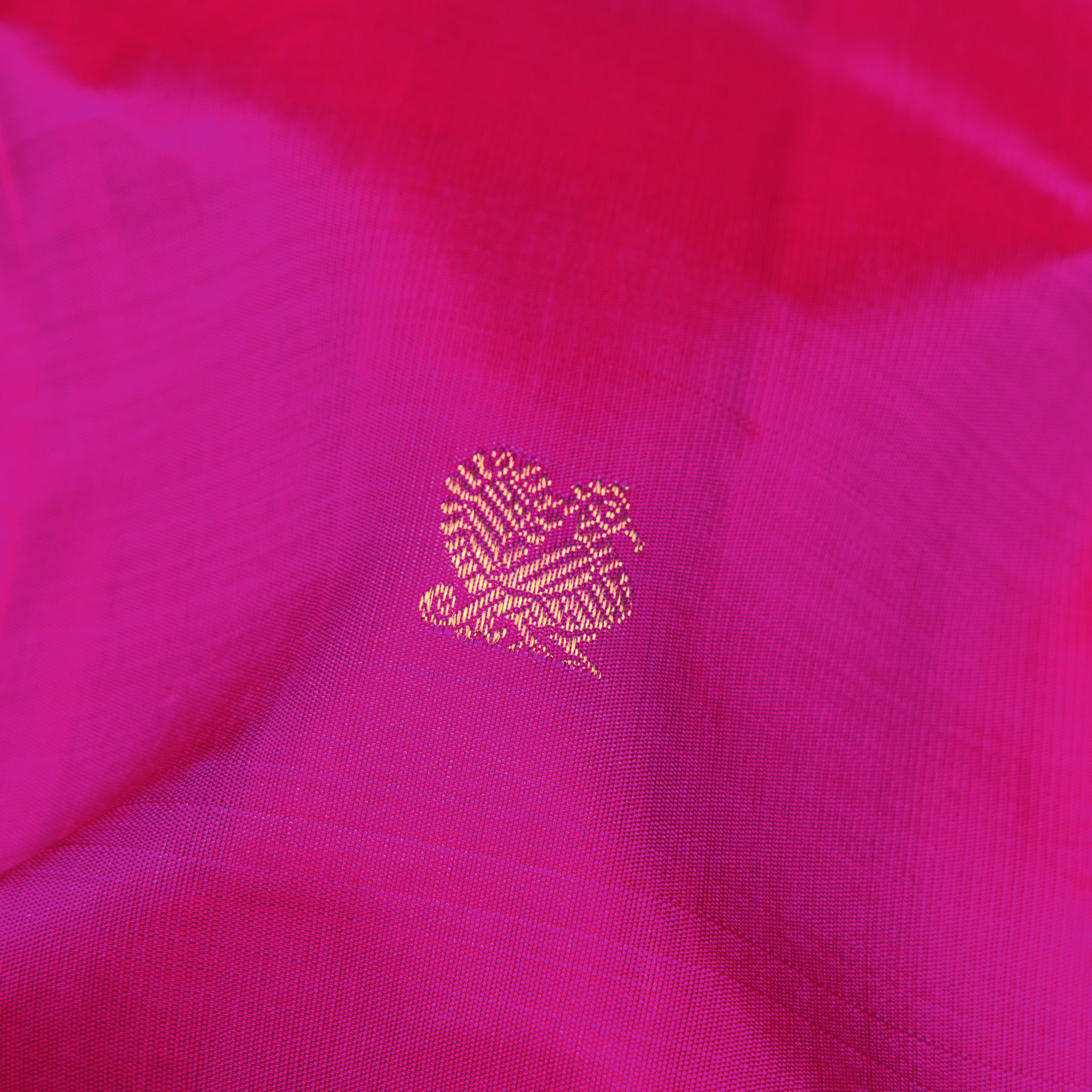 Kanakavalli Kanjivaram Silk Sari 25-615-HS001-09248 - Fabric View