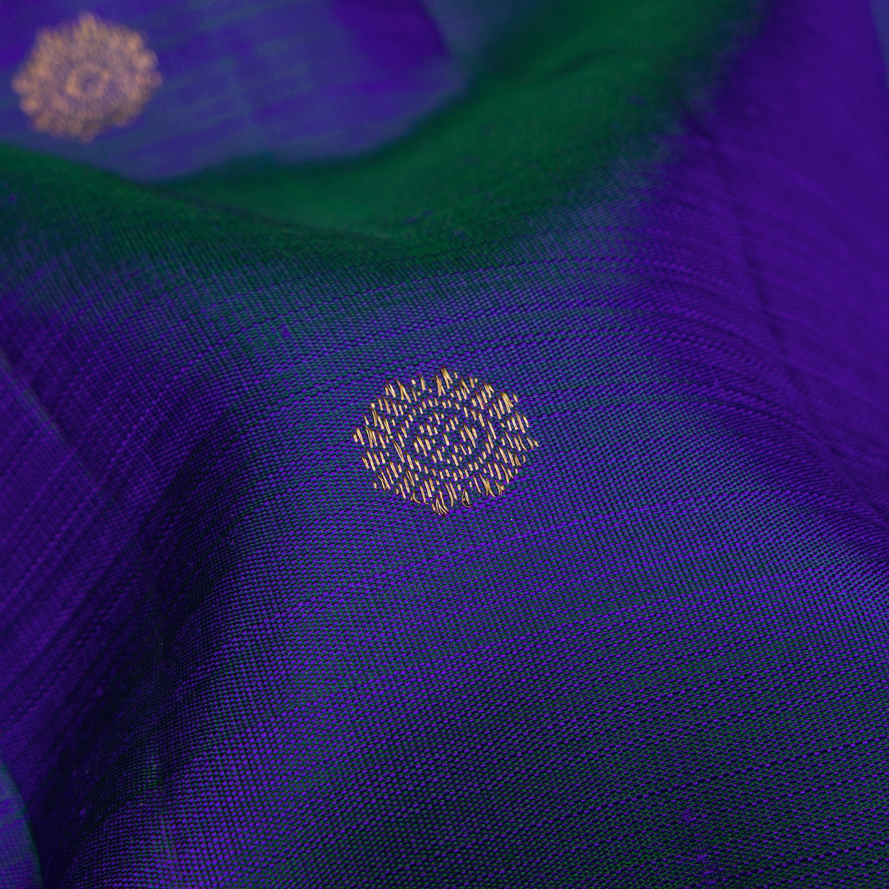 Kanakavalli Kanjivaram Silk Sari 25-615-HS001-10014 - Fabric View