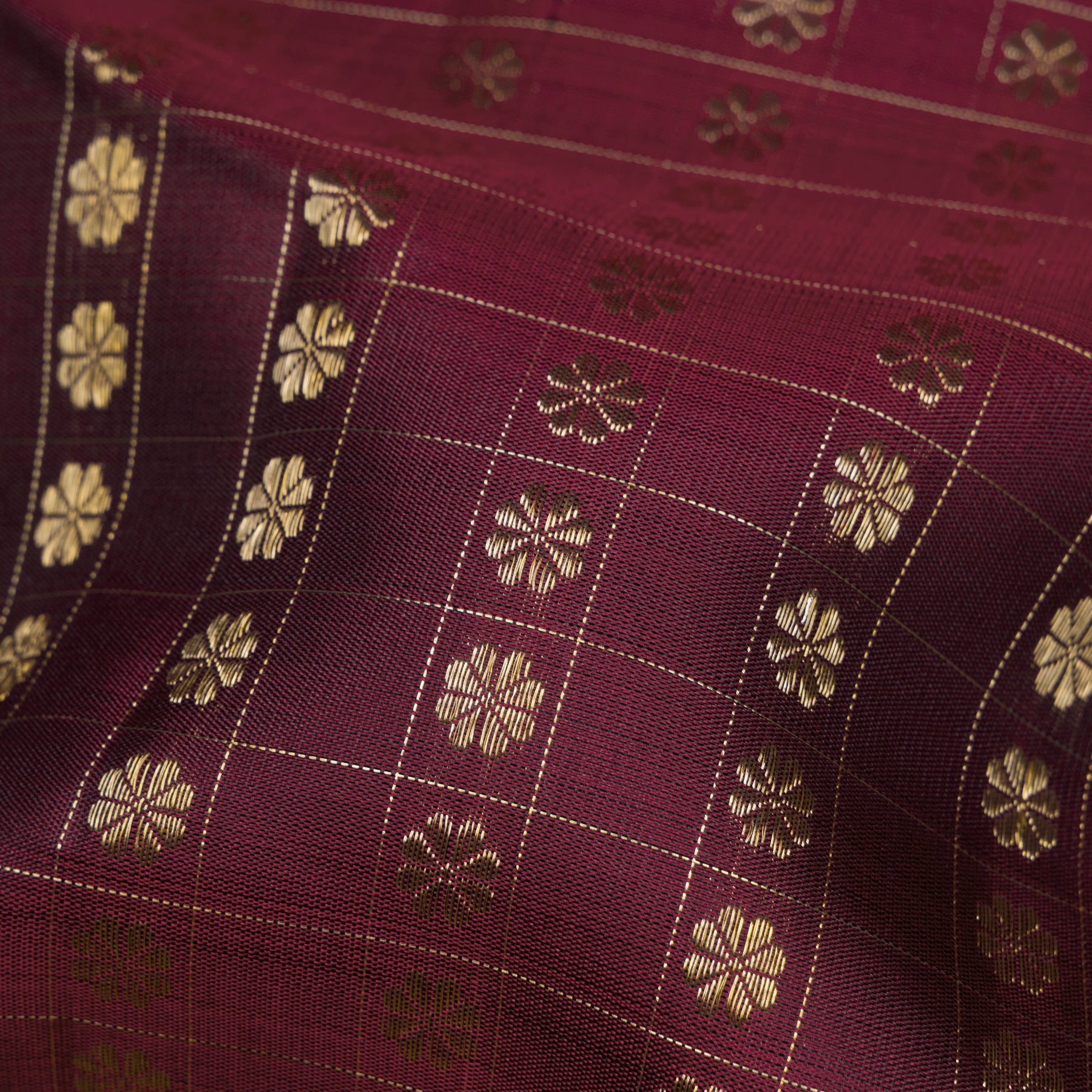 Kanakavalli Kanjivaram Silk Sari 25-615-HS001-10771 - Fabric View