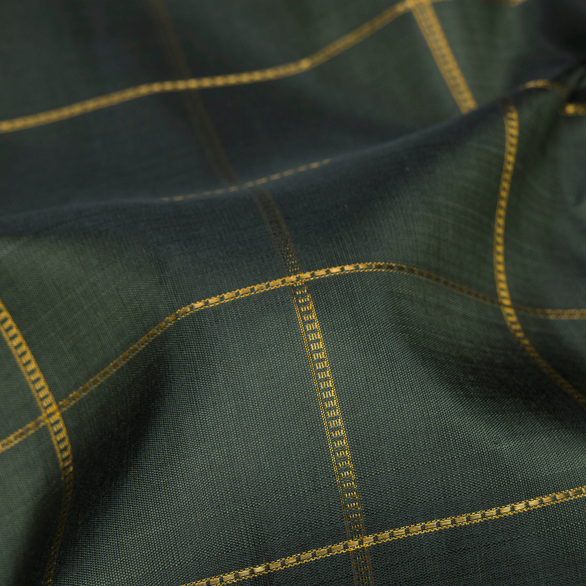 Kanakavalli Kanjivaram Silk Sari 26-040-HS001-01842