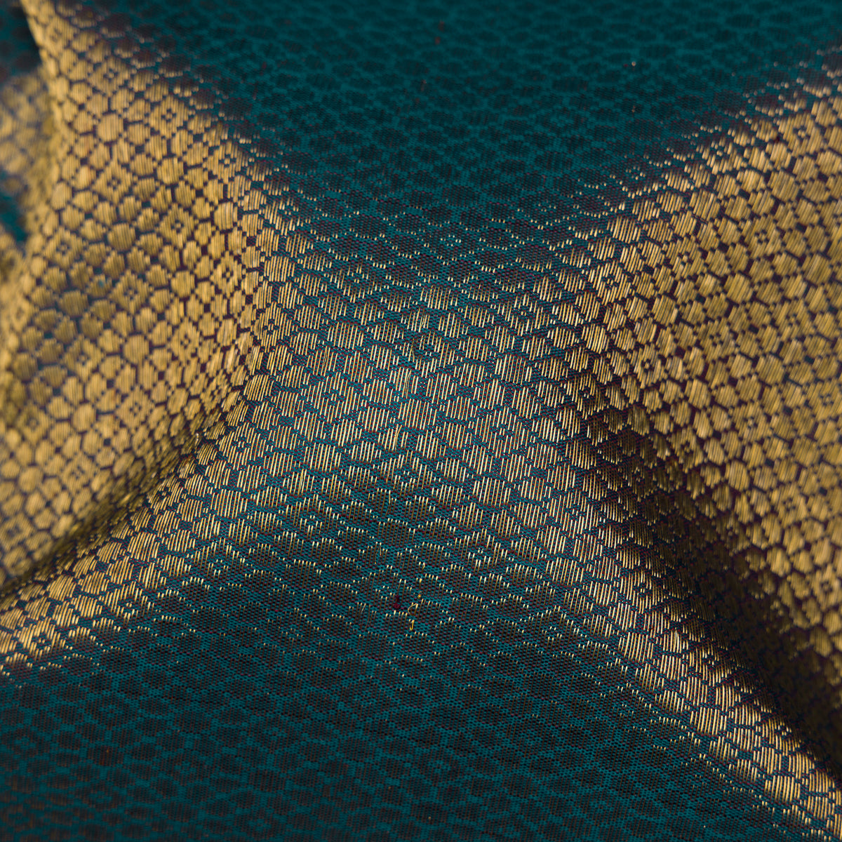 Kanakavalli Kanjivaram Silk Sari 26-040-HS001-01847