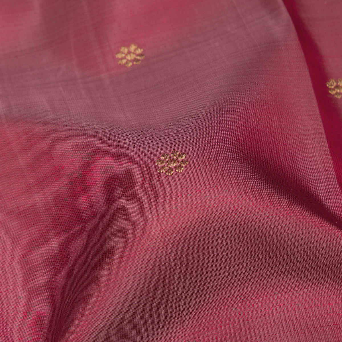 Kanakavalli Kanjivaram Silk Sari 26-040-HS001-04680 - Fabric View
