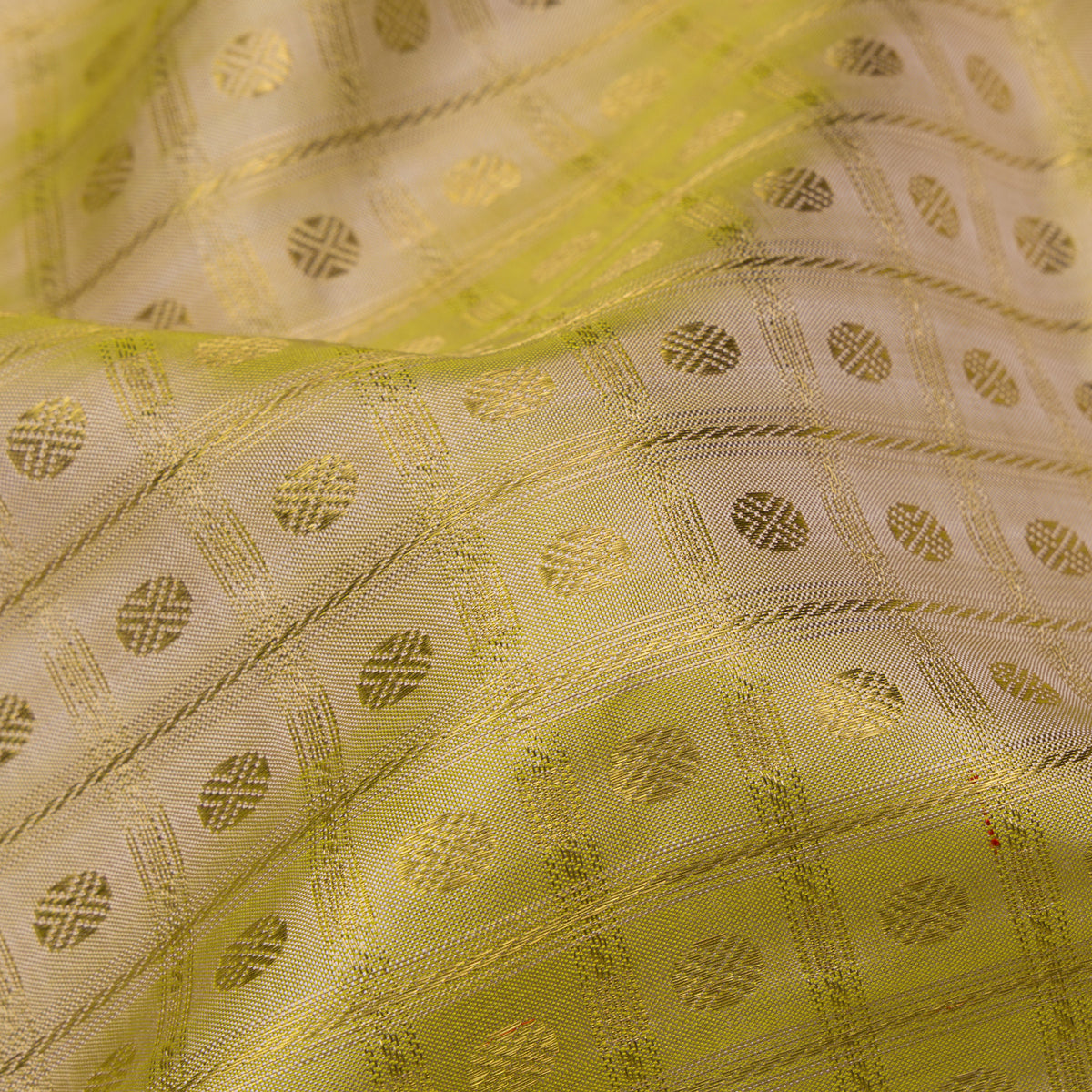 Kanakavalli Kanjivaram Silk Sari 26-041-HS001-01822