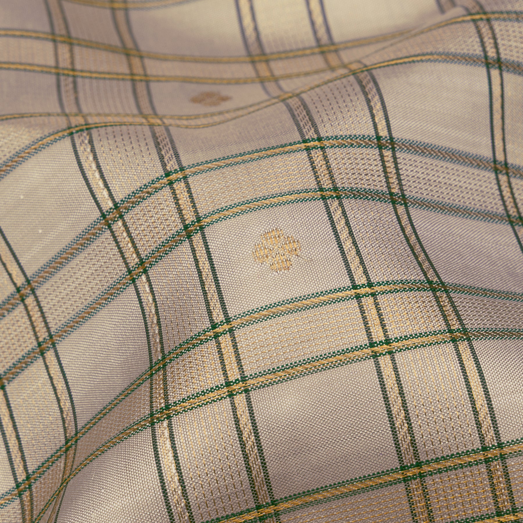 Kanakavalli Kanjivaram Silk Sari 26-041-HS001-03738 - Fabric View