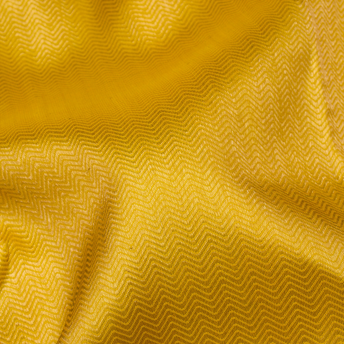 Kanakavalli Kanjivaram Silk Sari 26-109-HS001-04219 - Fabric View