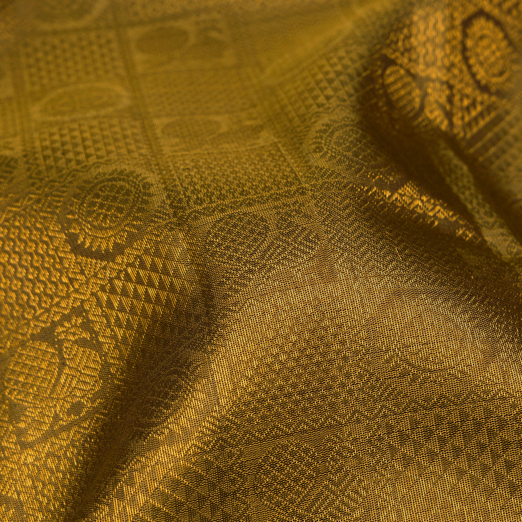 Kanakavalli Kanjivaram Silk Sari 26-110-HS001-00581 - Fabric View
