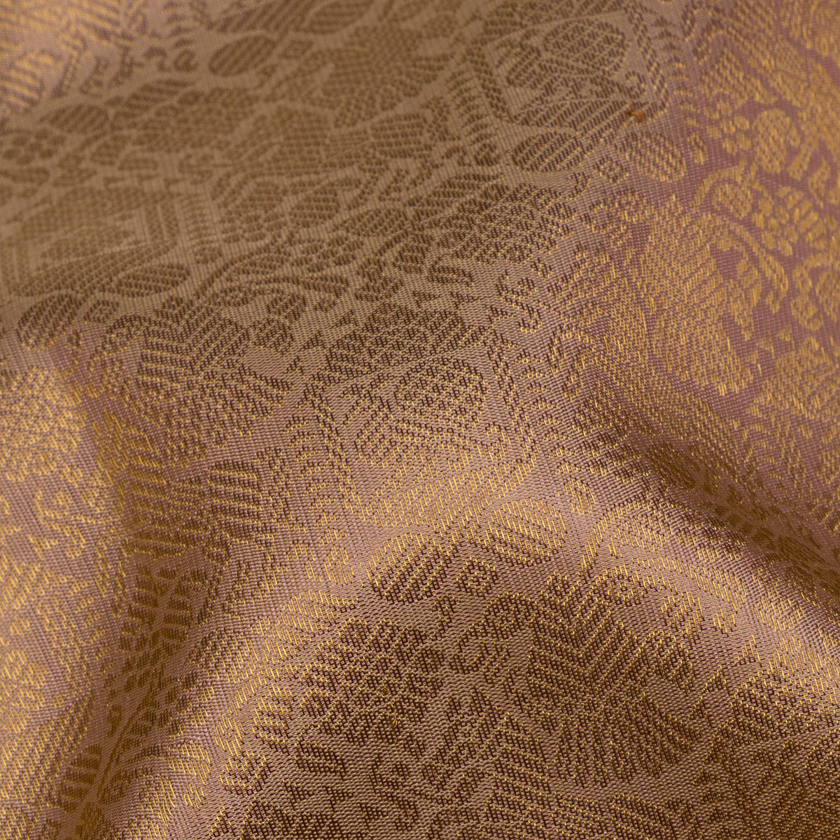 Kanakavalli Kanjivaram Silk Sari 26-110-HS001-01650 - Fabric View