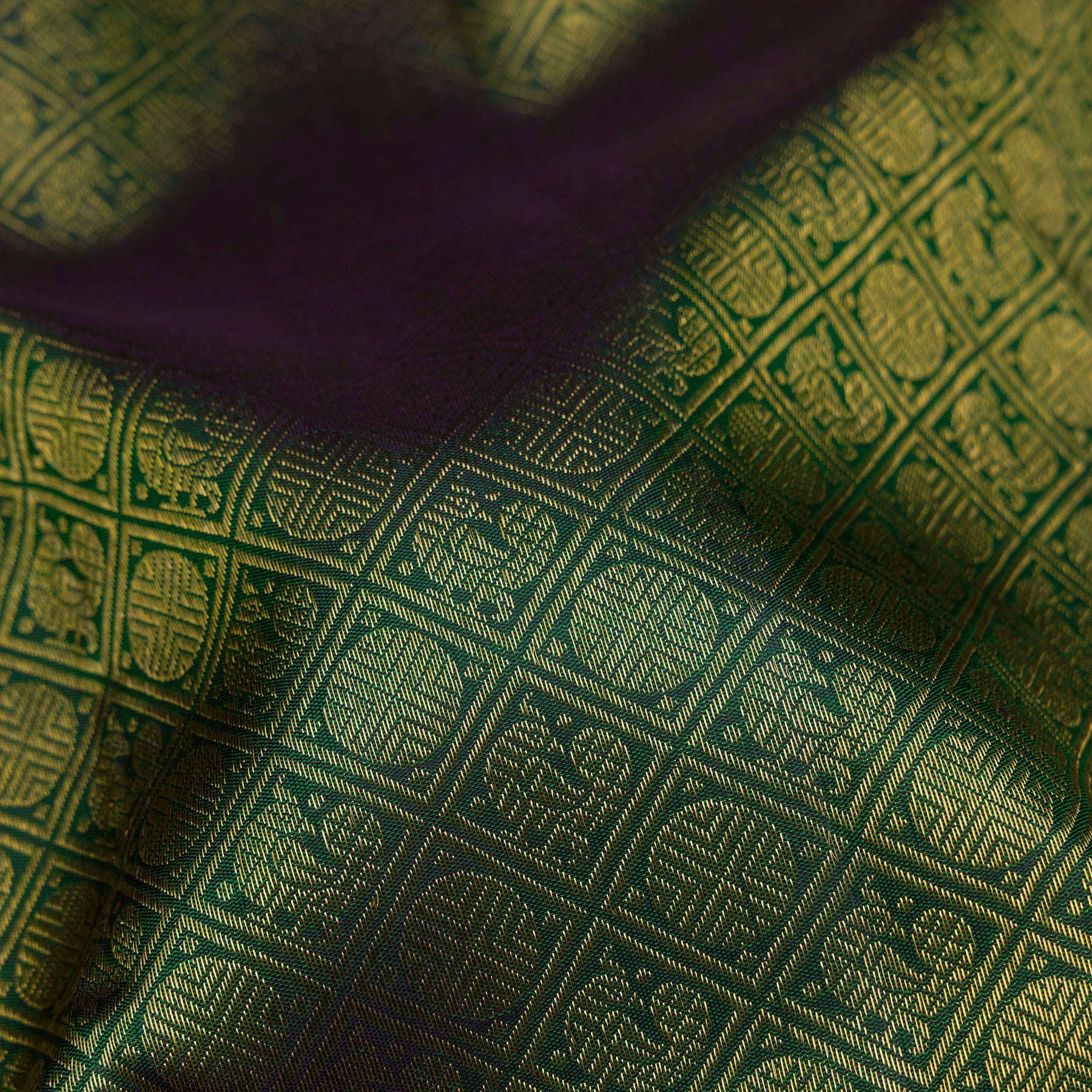 Kanakavalli Kanjivaram Silk Sari 26-110-HS001-01667 - Fabric View