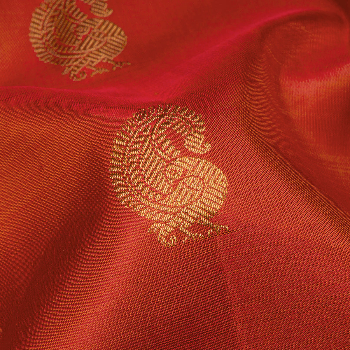 Kanakavalli Kanjivaram Silk Sari 26-110-HS001-01778 - Fabric View
