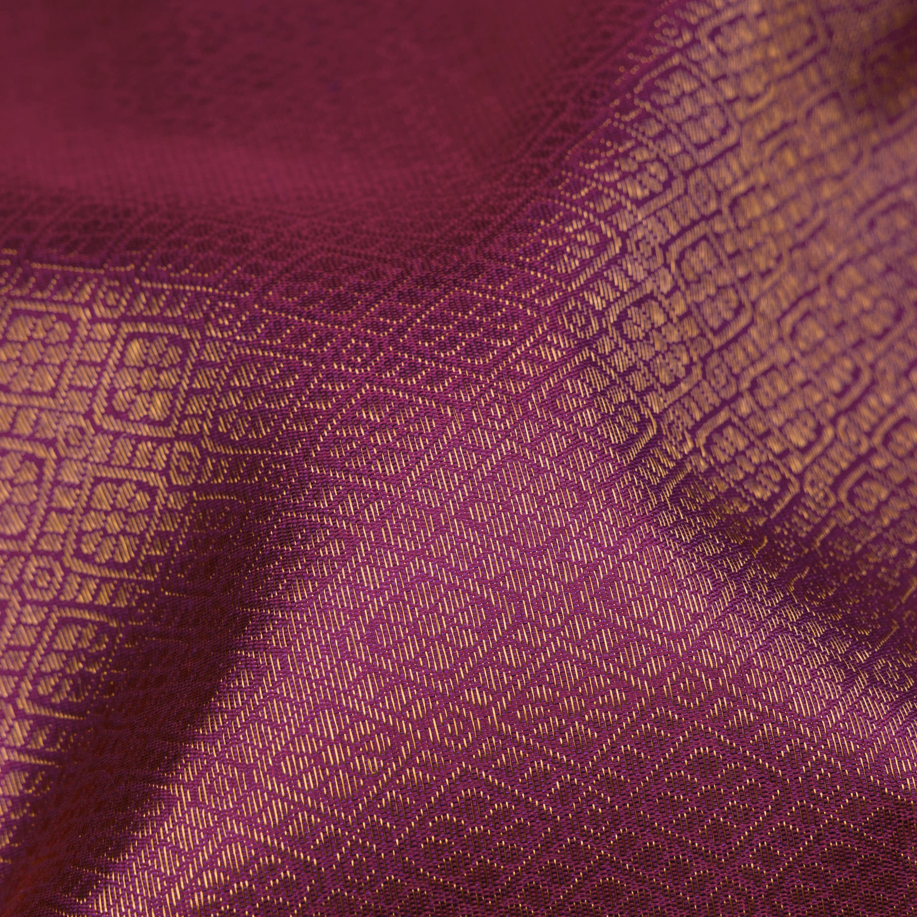 Kanakavalli Kanjivaram Silk Sari 26-110-HS001-01781 - Fabric View