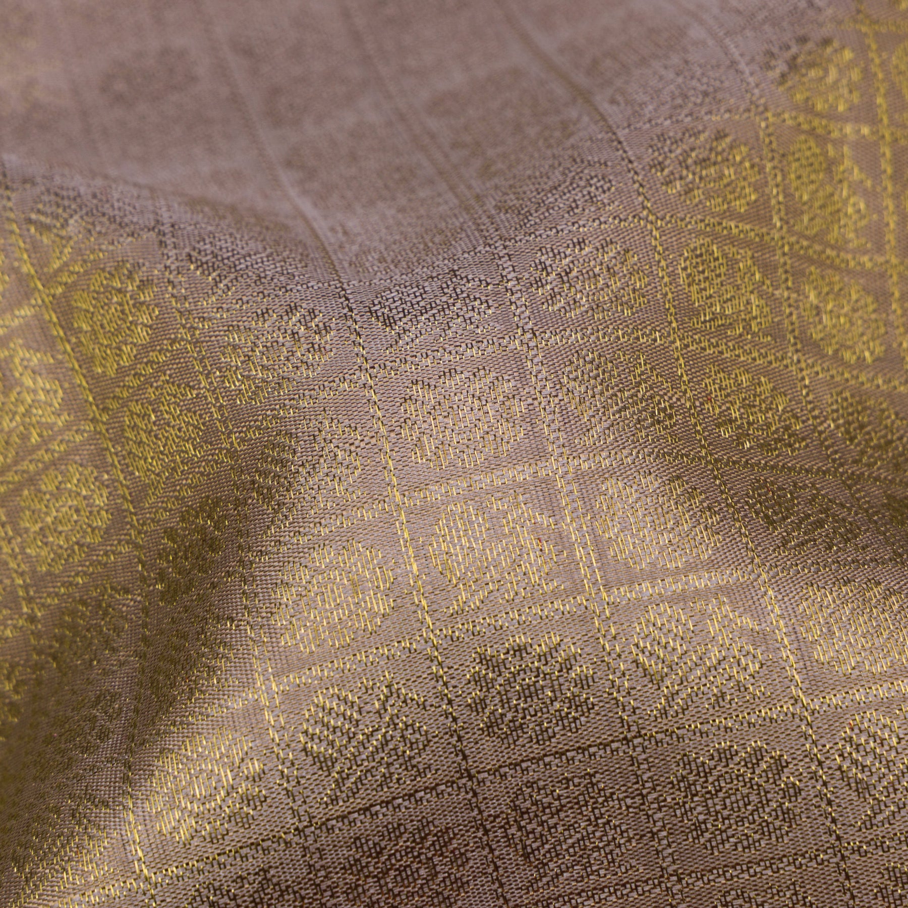 Kanakavalli Kanjivaram Silk Sari 26-110-HS001-02210 - Fabric View