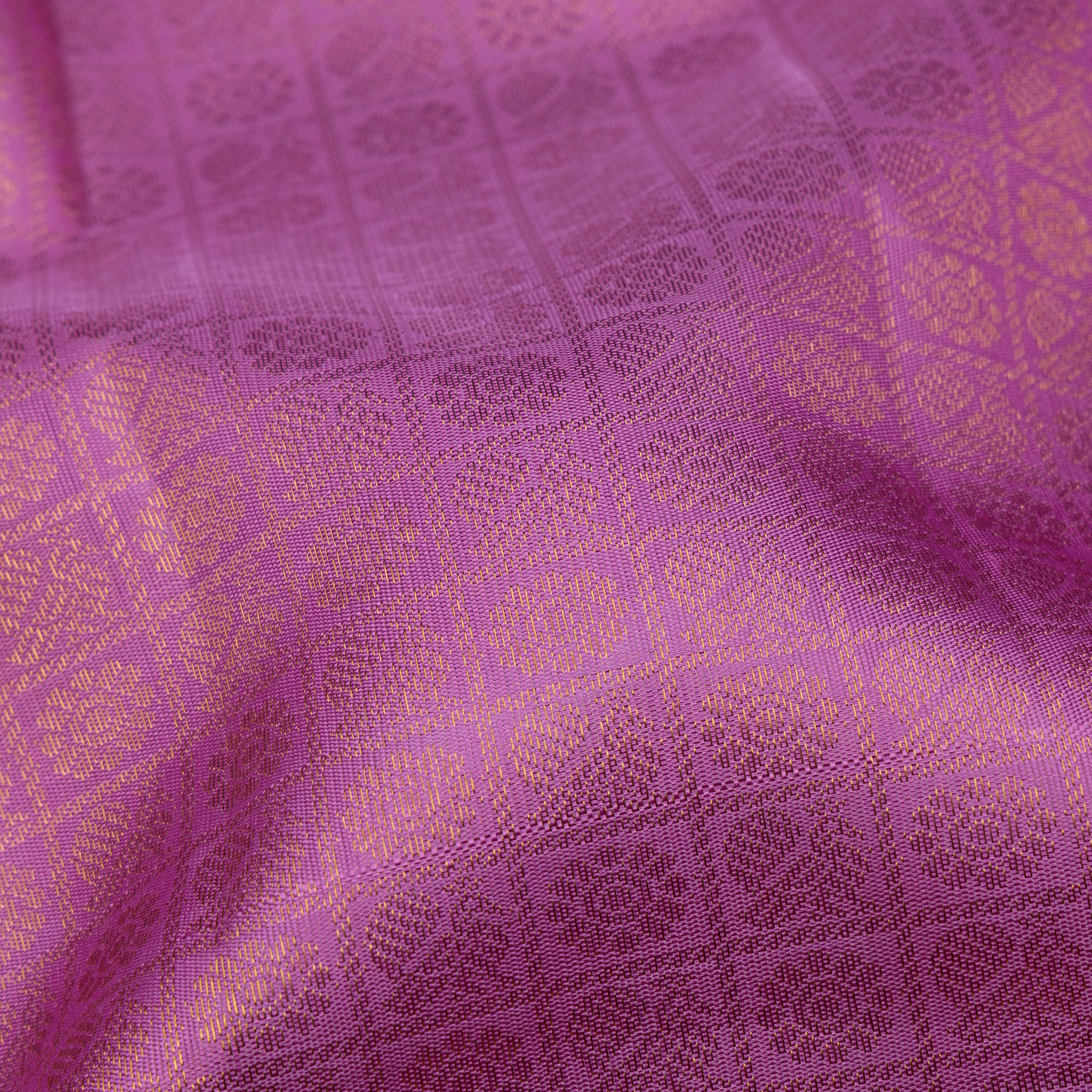 Kanakavalli Kanjivaram Silk Sari 26-110-HS001-02223 - Fabric View