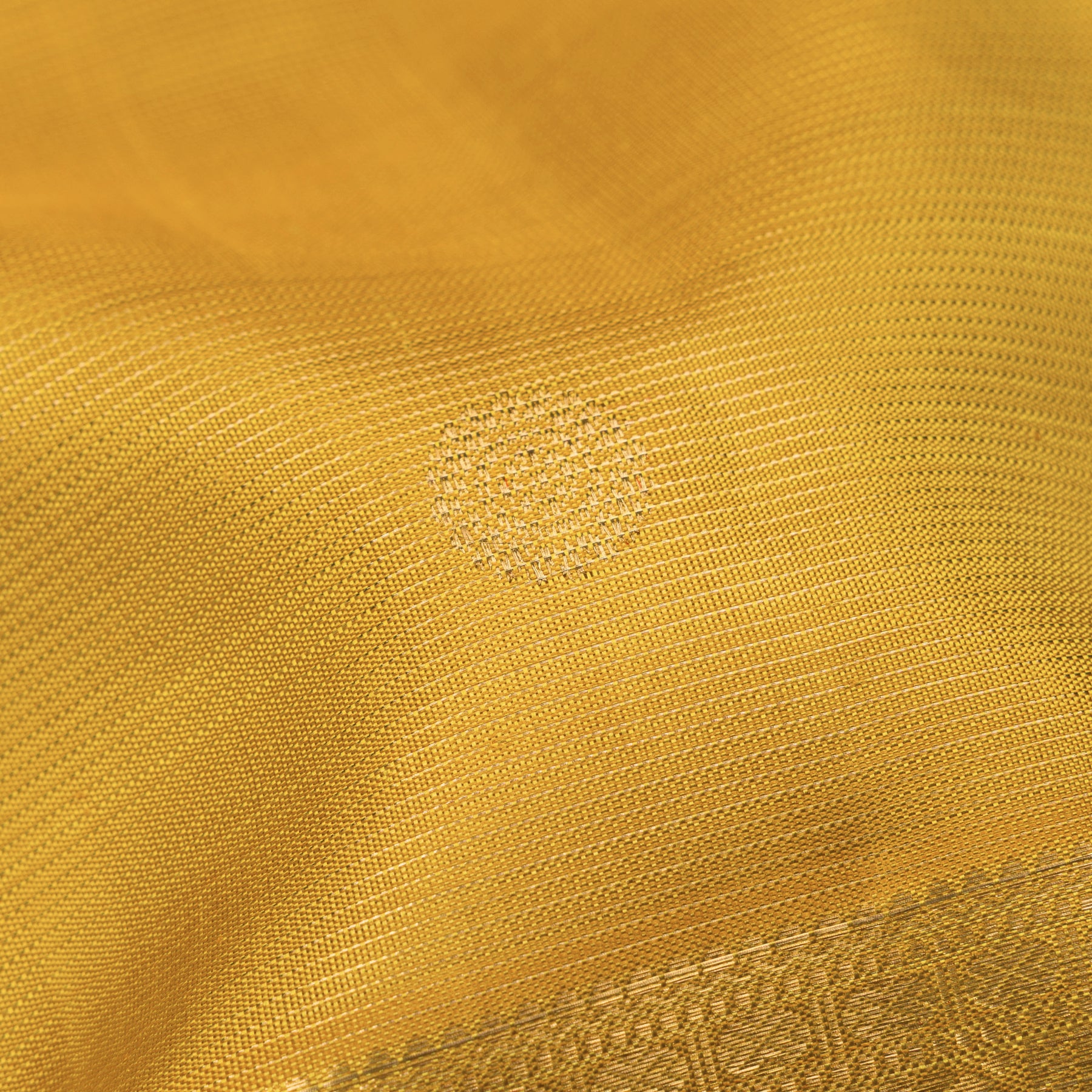 Kanakavalli Kanjivaram Silk Sari 26-110-HS001-02299 - Fabric View