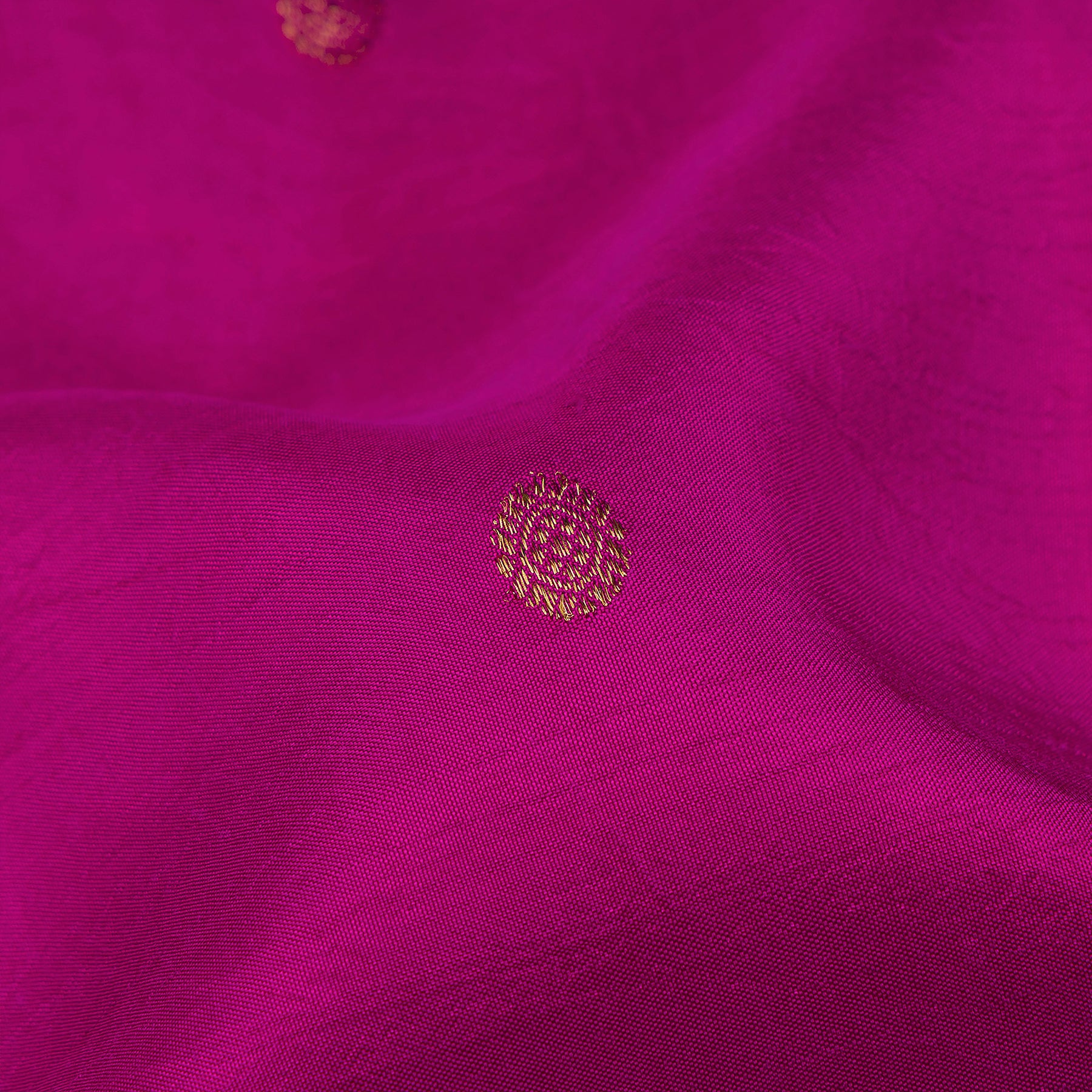 Kanakavalli Kanjivaram Silk Sari 26-110-HS001-02857 - Fabric View