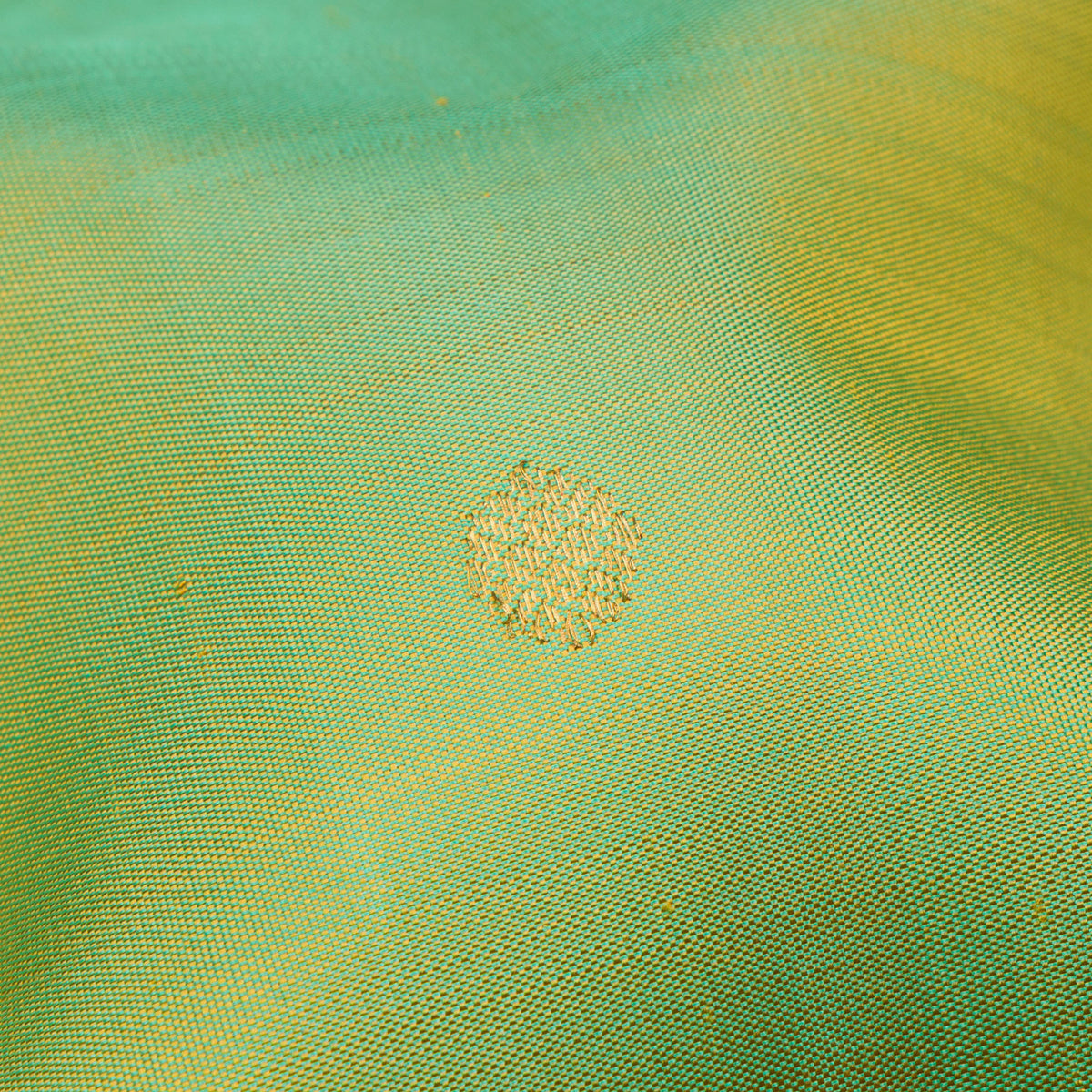 Kanakavalli Kanjivaram Silk Sari 26-110-HS001-03568 - Fabric View