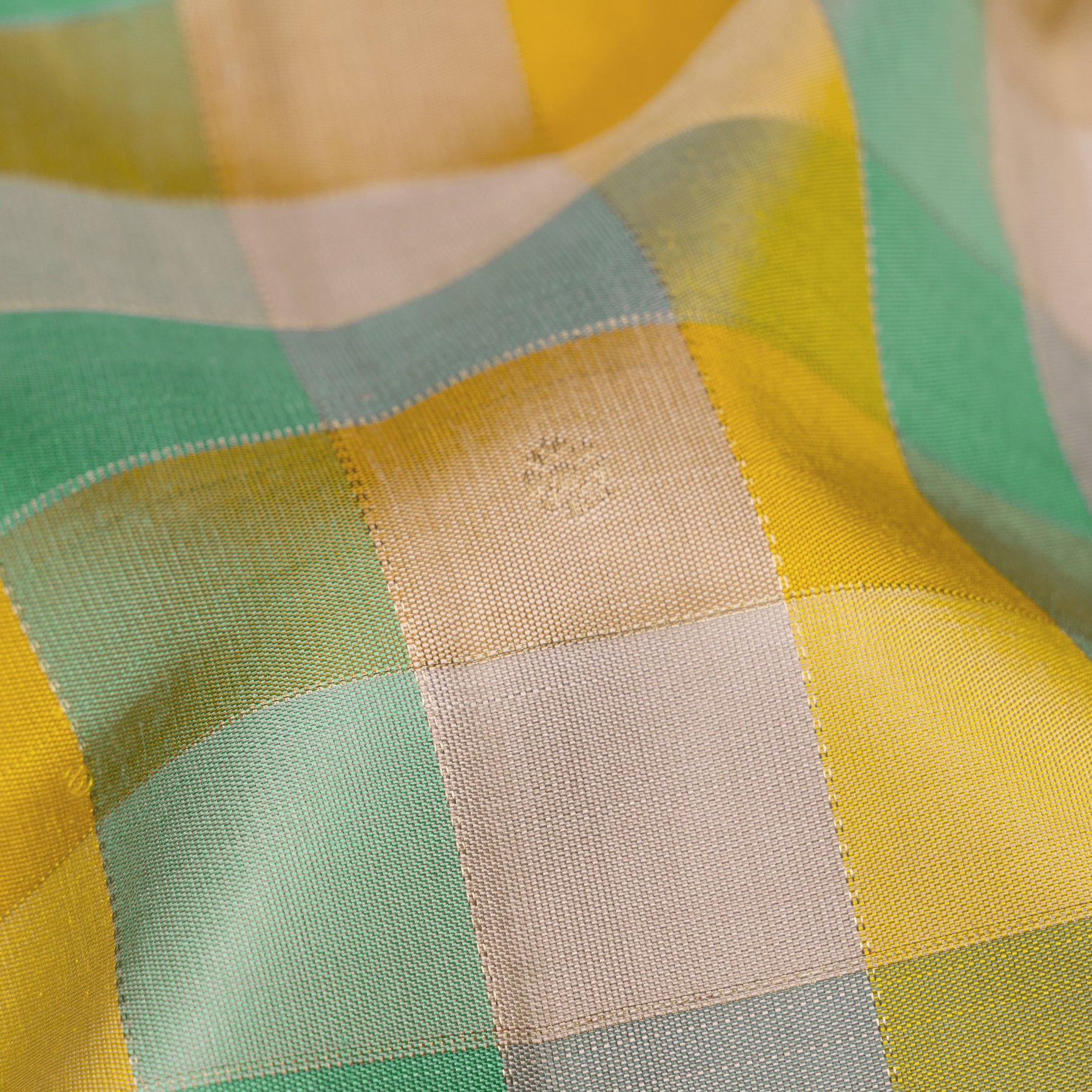 Kanakavalli Kanjivaram Silk Sari 26-595-HS001-00529 - Fabric View