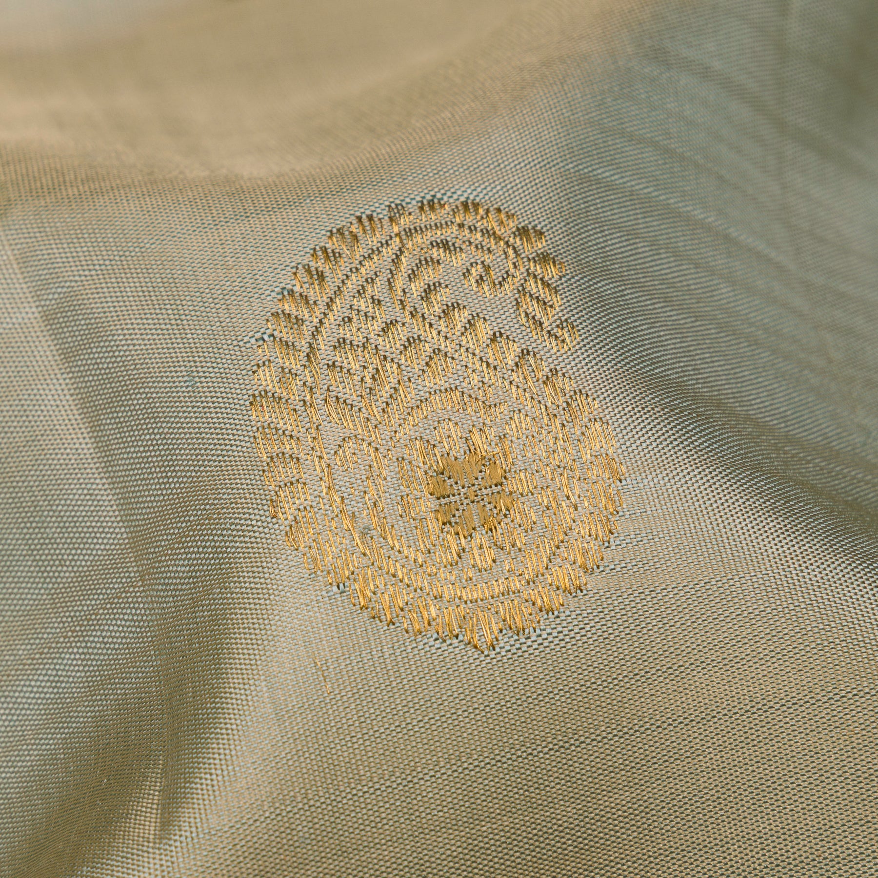 Kanakavalli Kanjivaram Silk Sari 26-595-HS001-02082 - Fabric View