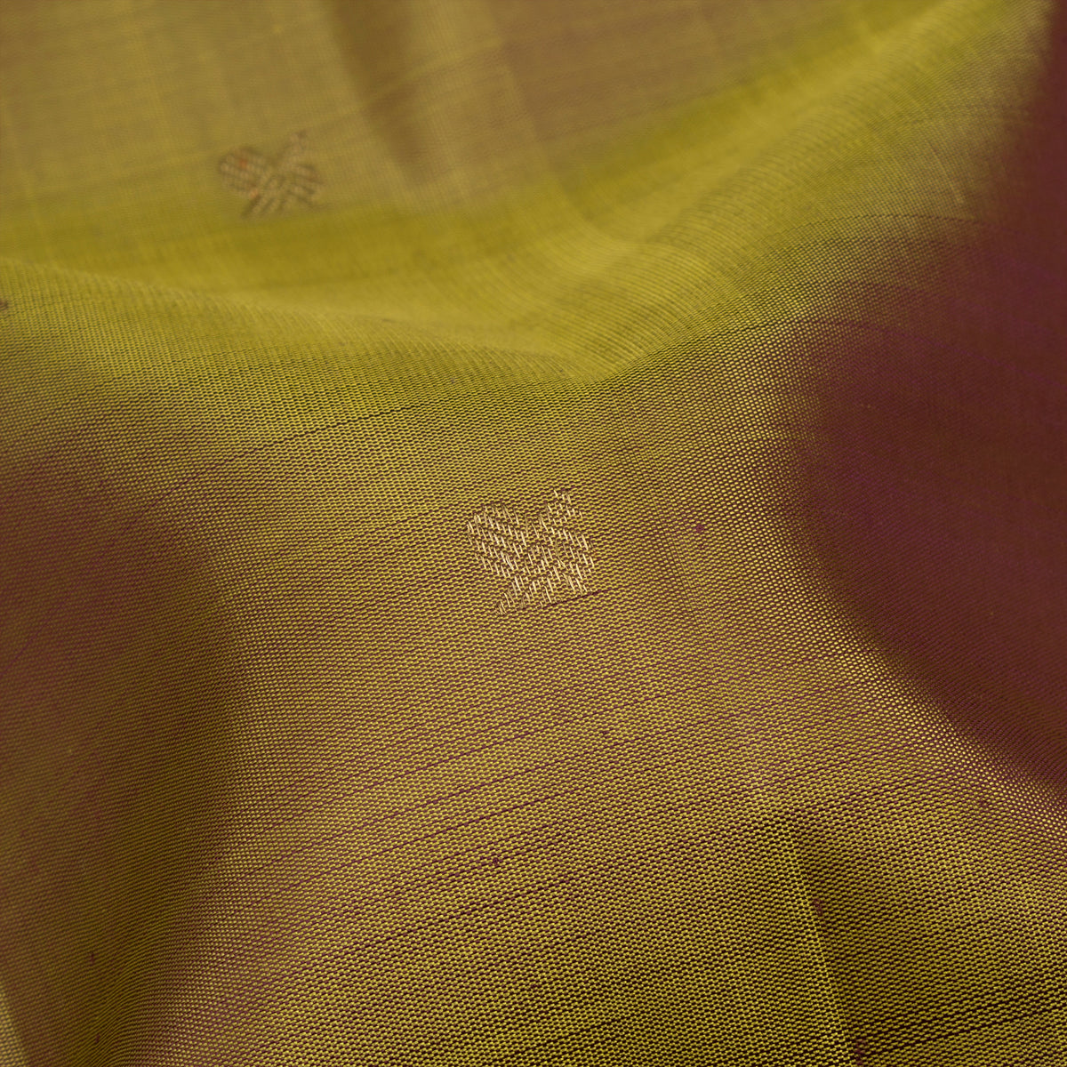 Kanakavalli Kanjivaram Silk Sari 26-595-HS001-03344 - Fabric View
