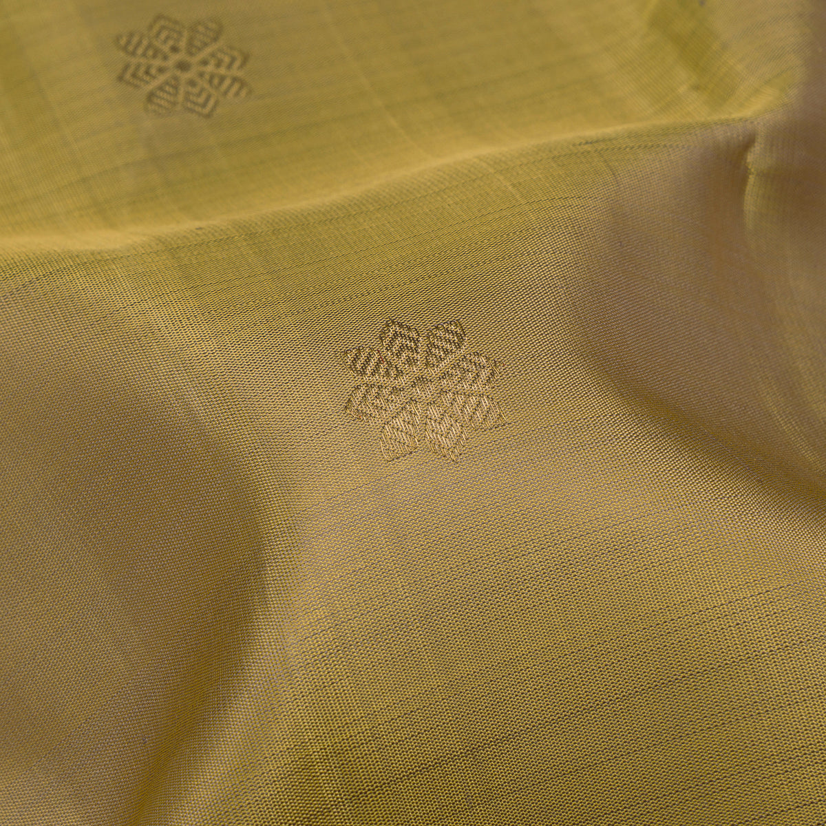 Kanakavalli Kanjivaram Silk Sari 26-595-HS001-03353 - Fabric View