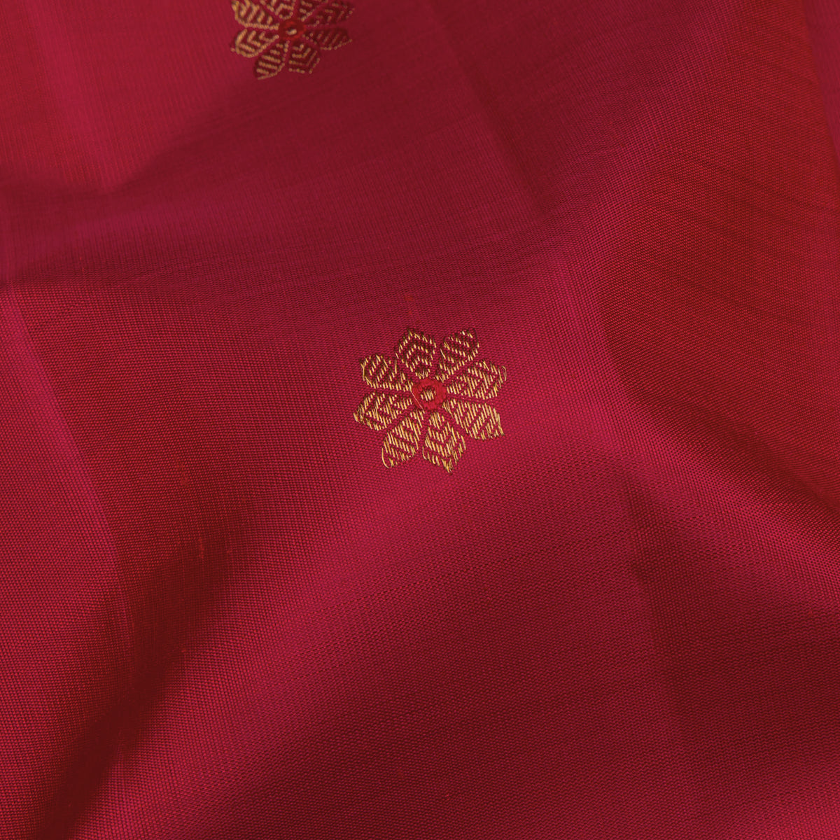 Kanakavalli Kanjivaram Silk Sari 26-595-HS001-03444 - Fabric View