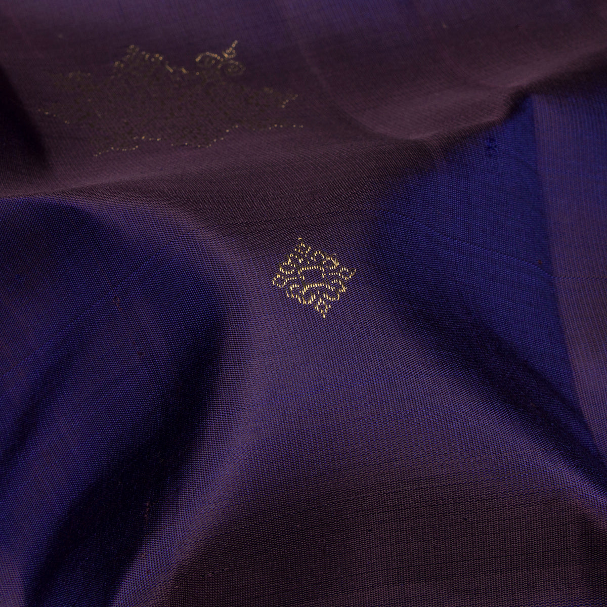 Kanakavalli Kanjivaram Silk Sari 26-595-HS001-04035 - Fabric View