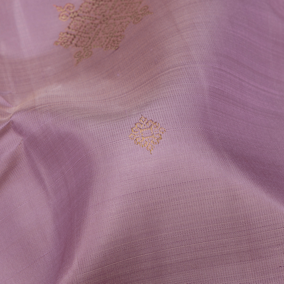 Kanakavalli Kanjivaram Silk Sari 26-595-HS001-04037 - Fabric View
