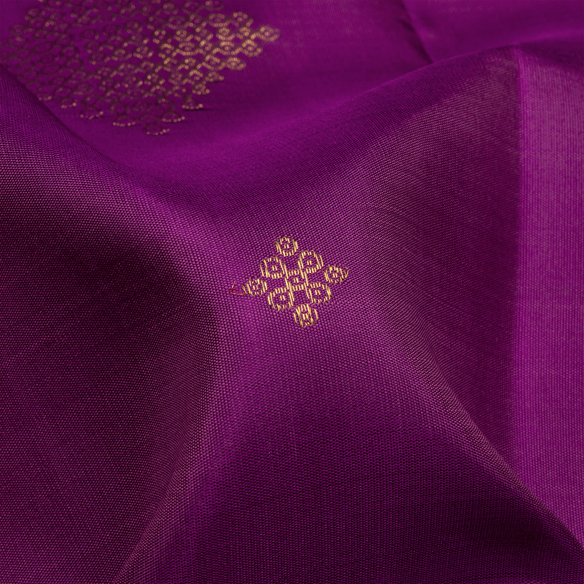 Kanakavalli Kanjivaram Silk Sari 26-595-HS001-04055 - Fabric View