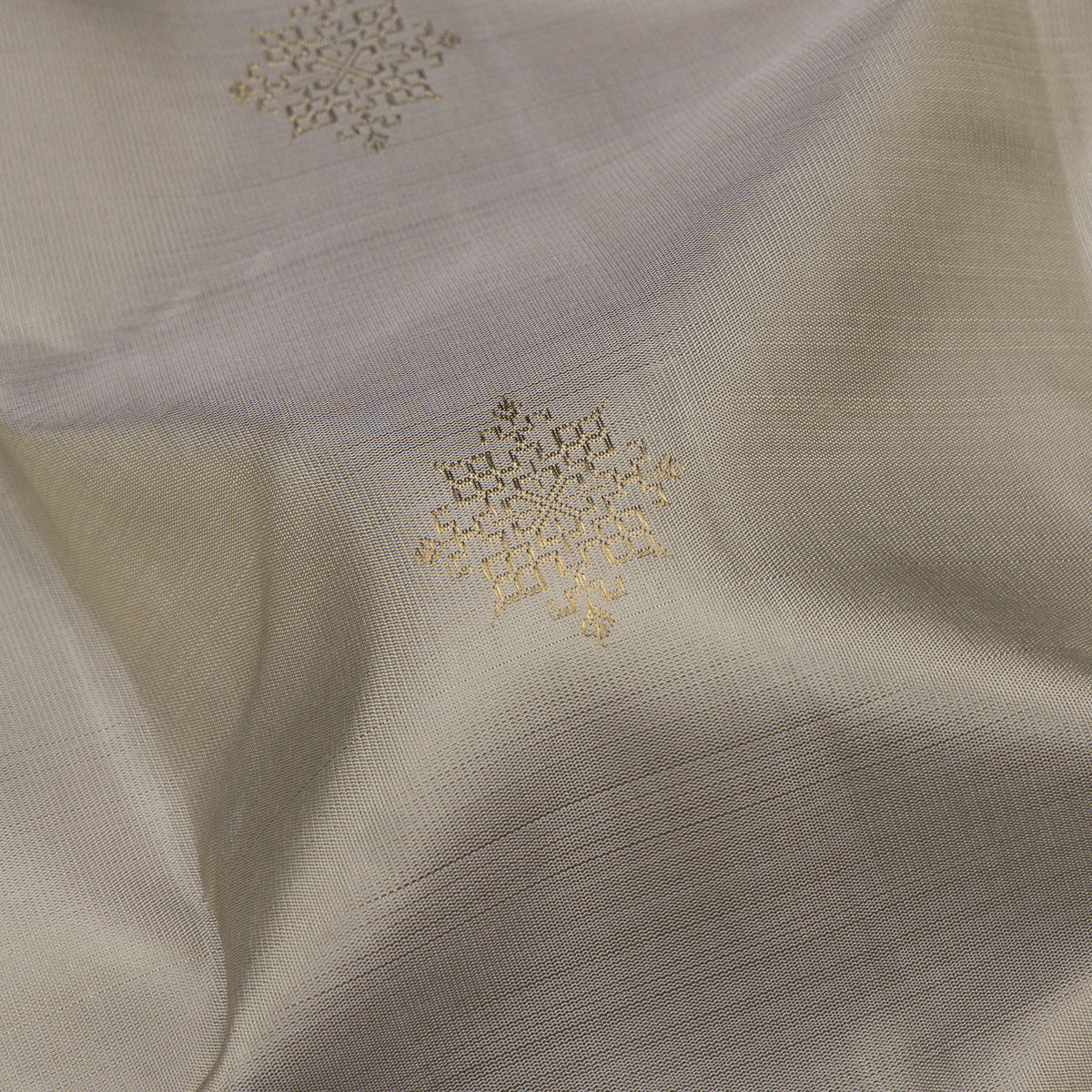 Kanakavalli Kanjivaram Silk Sari 26-595-HS001-04070 - Fabric View