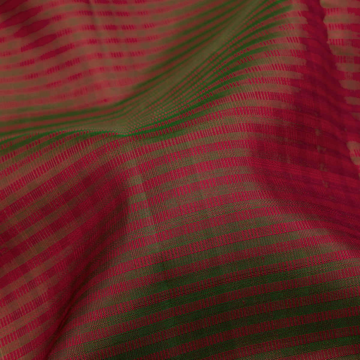 Kanakavalli Kanjivaram Silk Sari 26-595-HS001-04114 - Fabric View