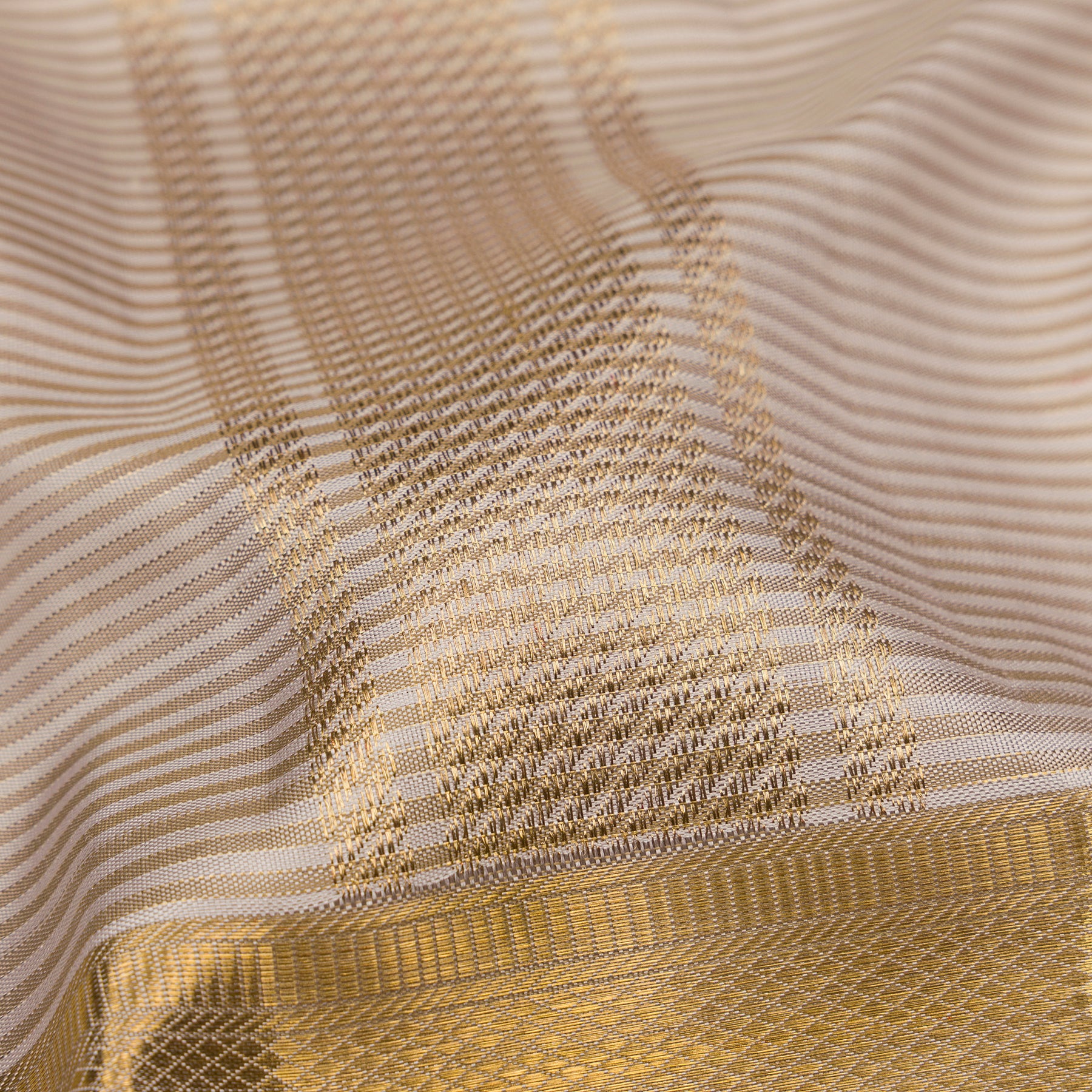 Kanakavalli Kanjivaram Silk Angavastram CO-ORD 26-599-AF001-01249 - Detailed Fabric View