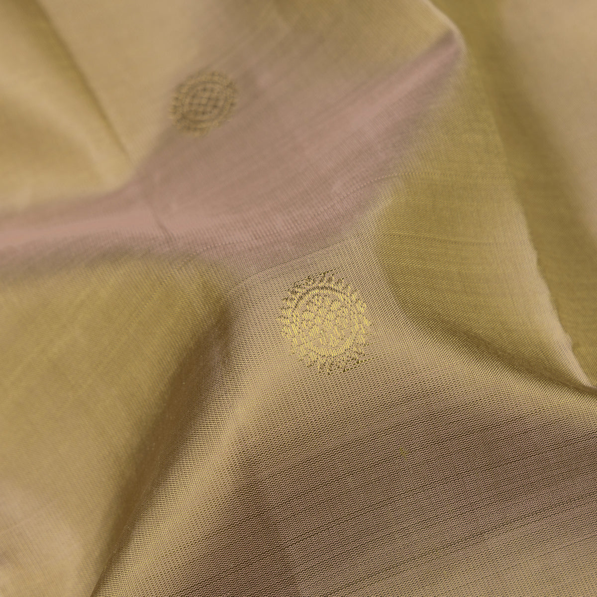 Kanakavalli Kanjivaram Silk Sari 26-599-HS001-00342 - Fabric View