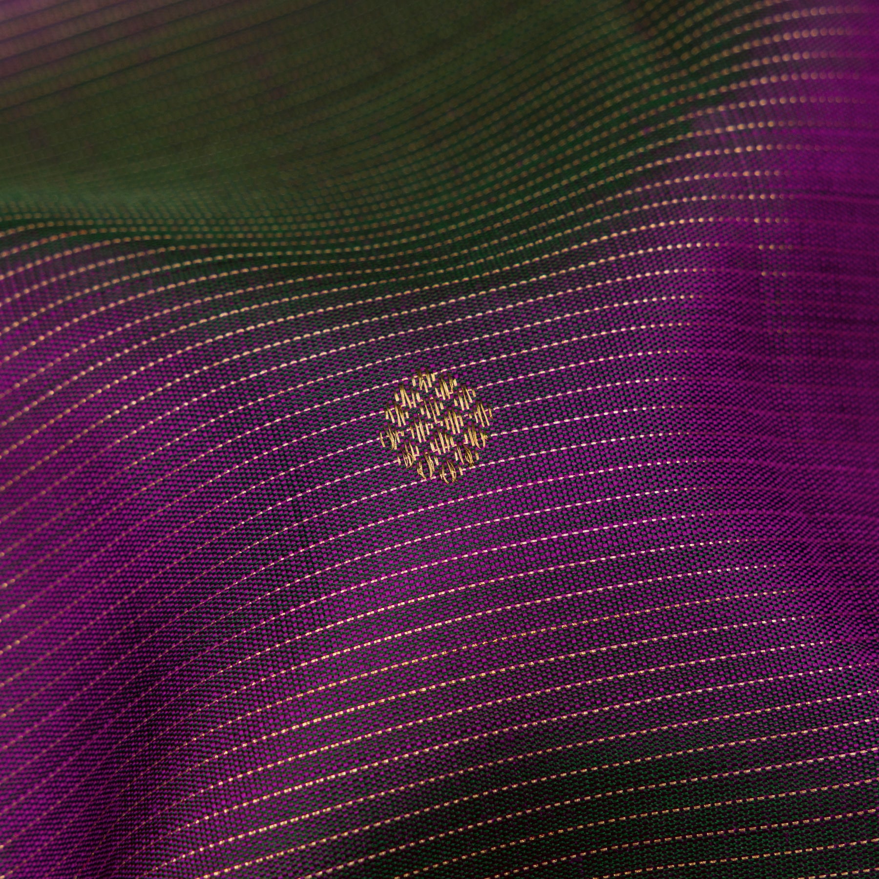 Kanakavalli Kanjivaram Silk Sari 26-599-HS001-00382 - Fabric View
