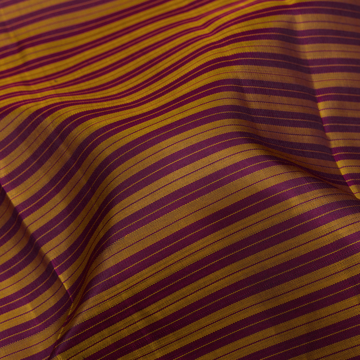 Kanakavalli Kanjivaram Silk Sari 26-599-HS001-03106 - Fabric View