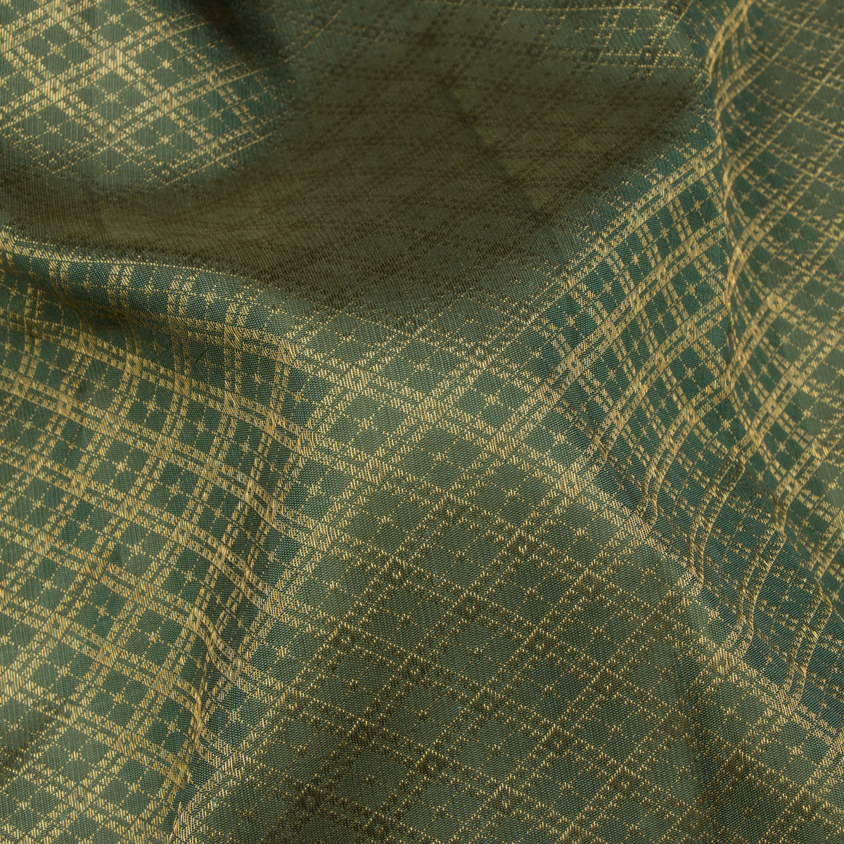 Kanakavalli Kanjivaram Silk Sari 26-599-HS001-04407 - Fabric View