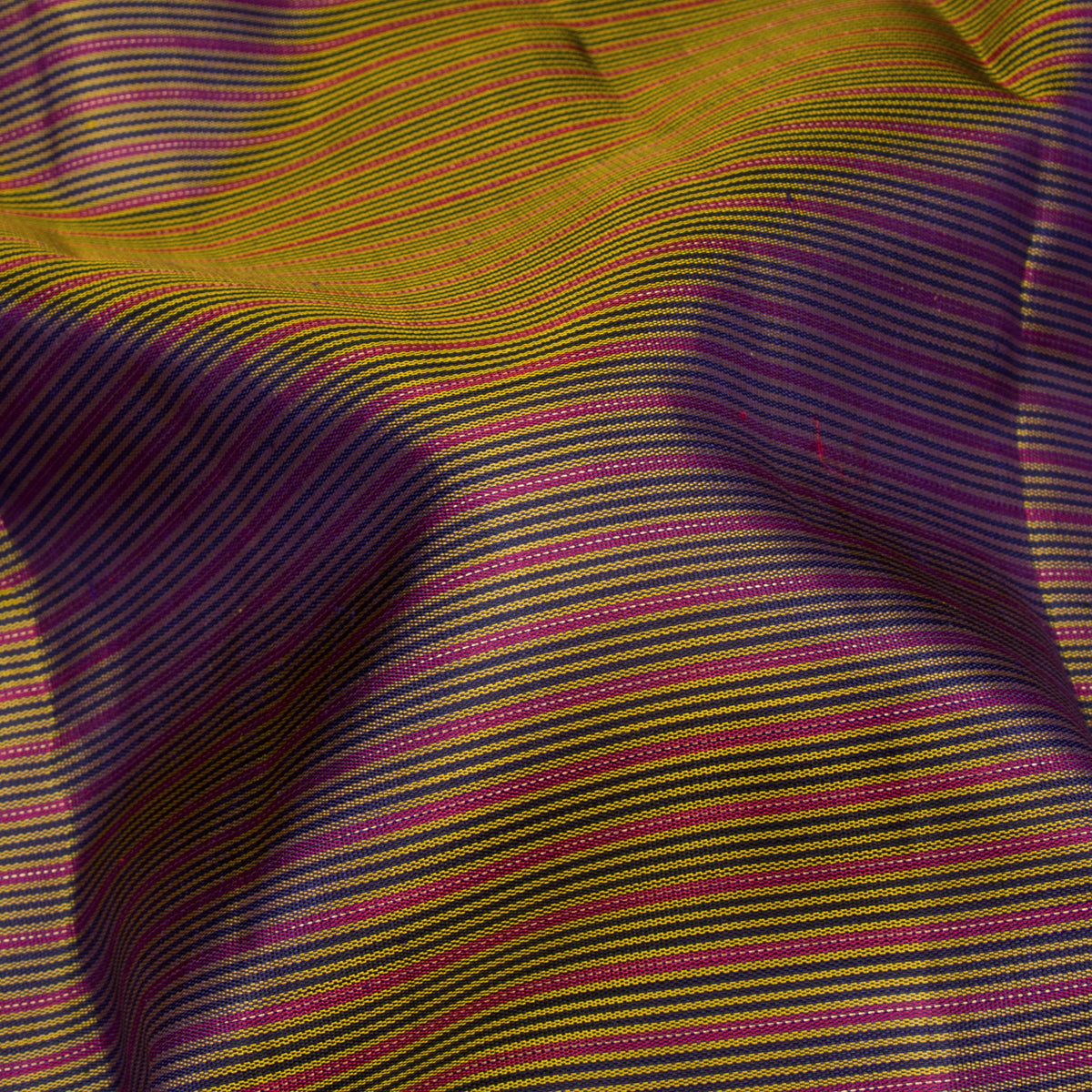 Kanakavalli Kanjivaram Silk Sari 26-599-HS001-04417 - Fabric View
